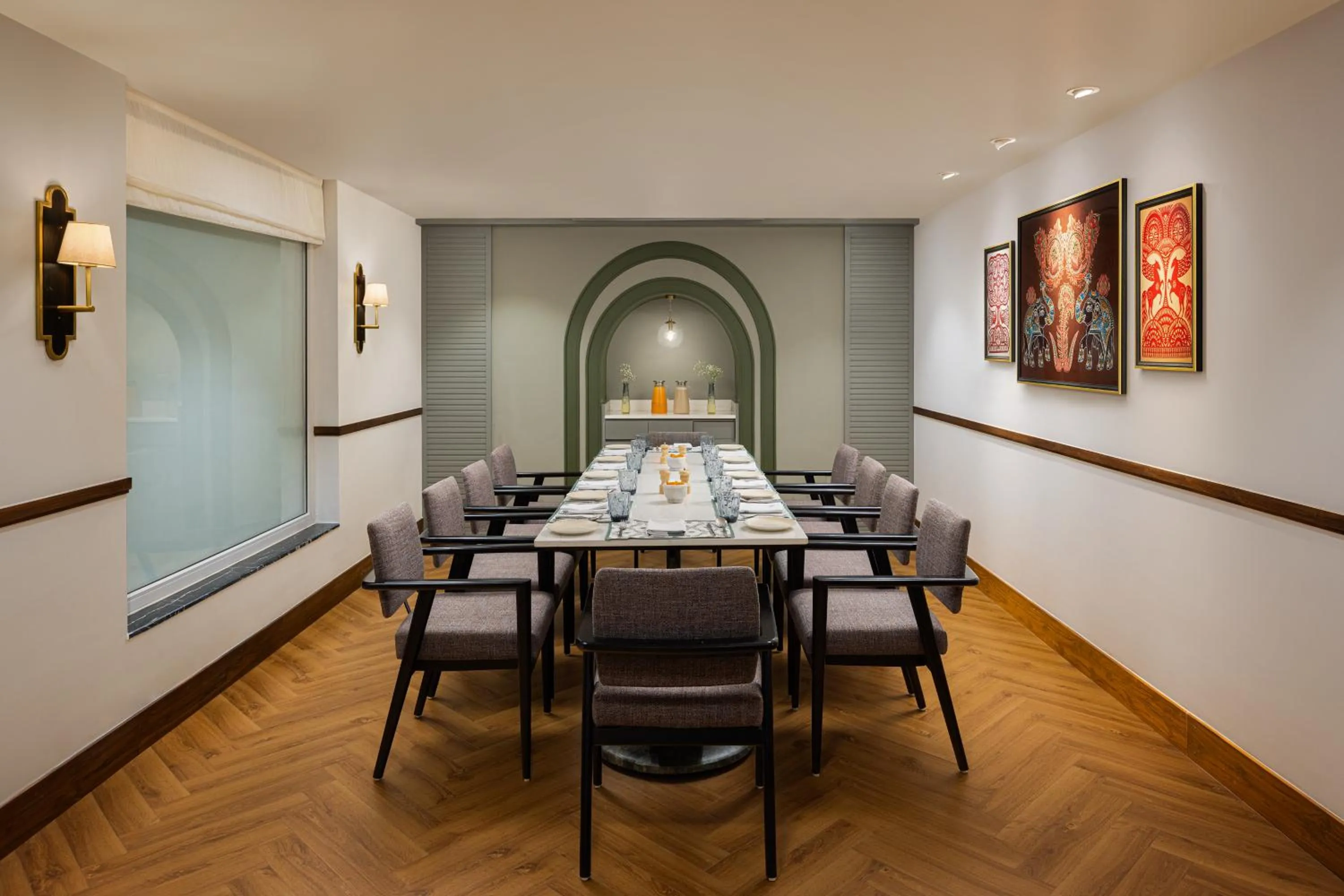 Restaurant/places to eat in Aloha On The Ganges by Leisure Hotels