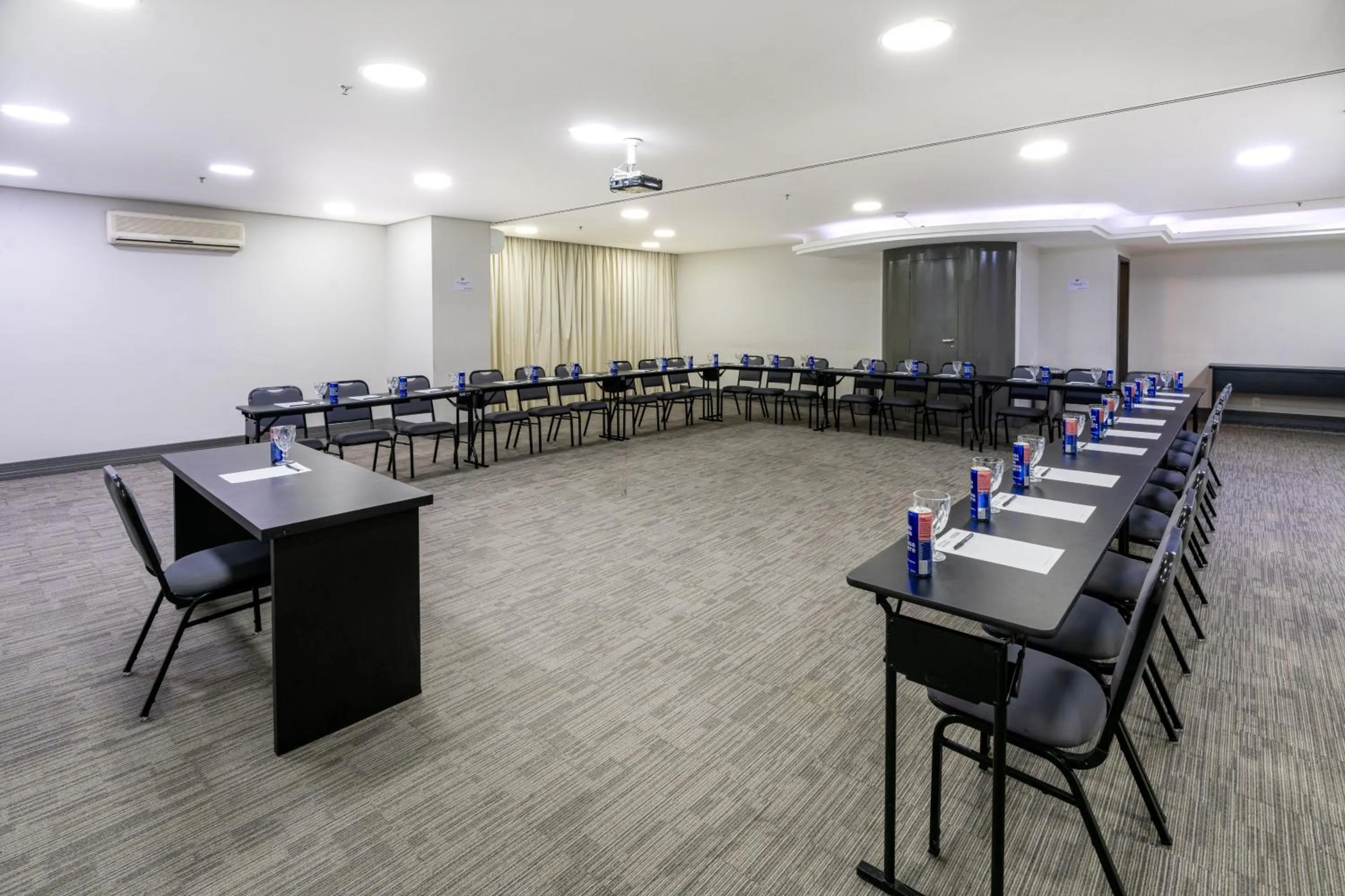 Meeting/conference room in Intercity Interative São Paulo Jardins
