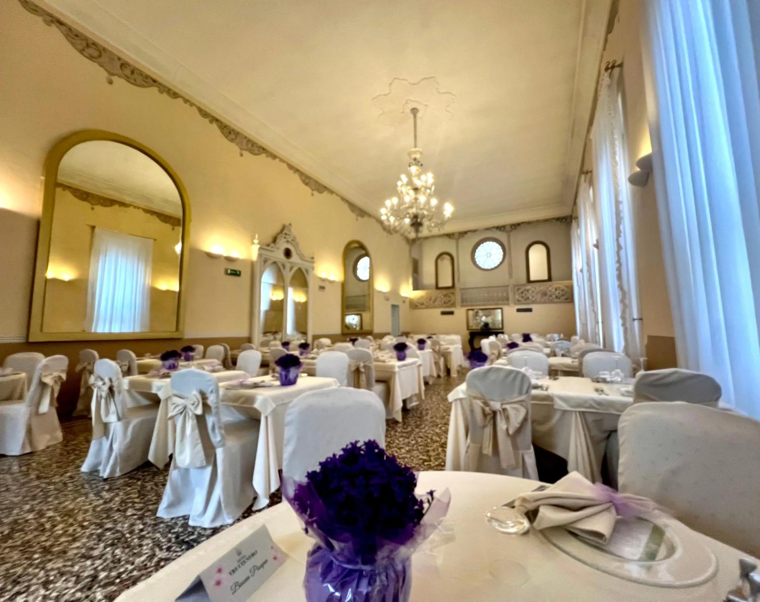 Restaurant/places to eat in Hotel Trettenero