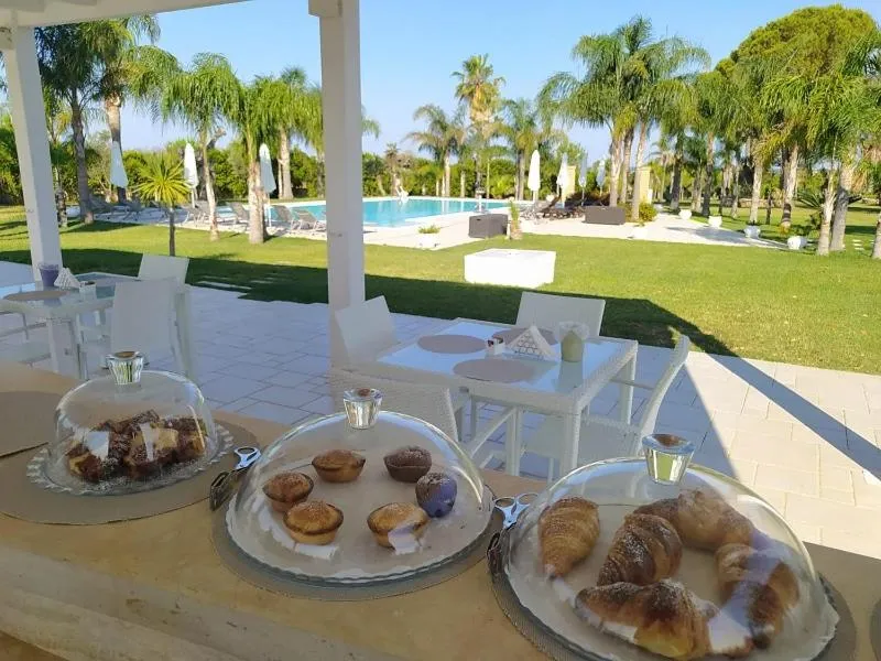 Buffet breakfast in Tenuta Espada Luxury Residence