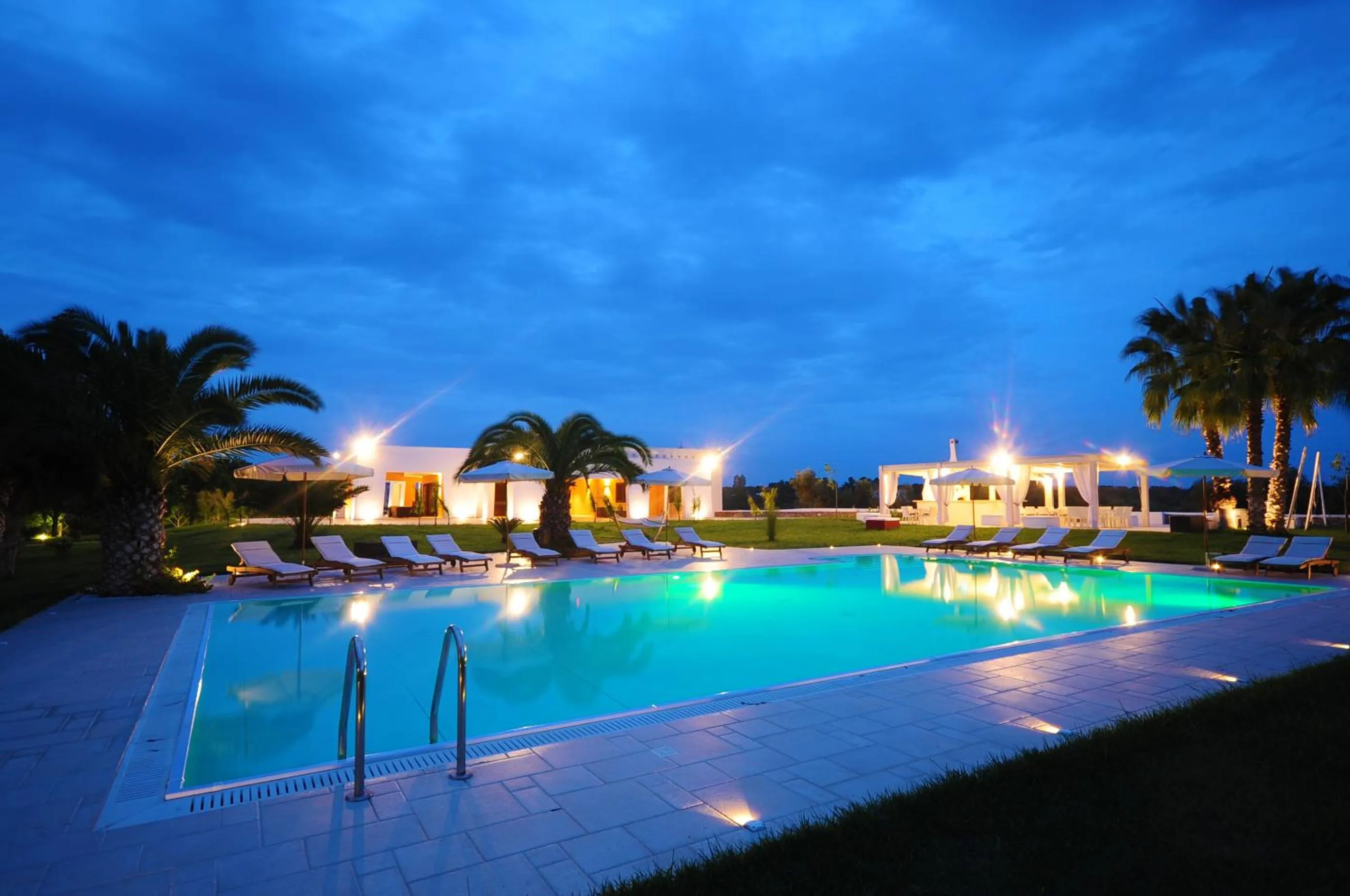 Swimming pool in Tenuta Espada Luxury Residence