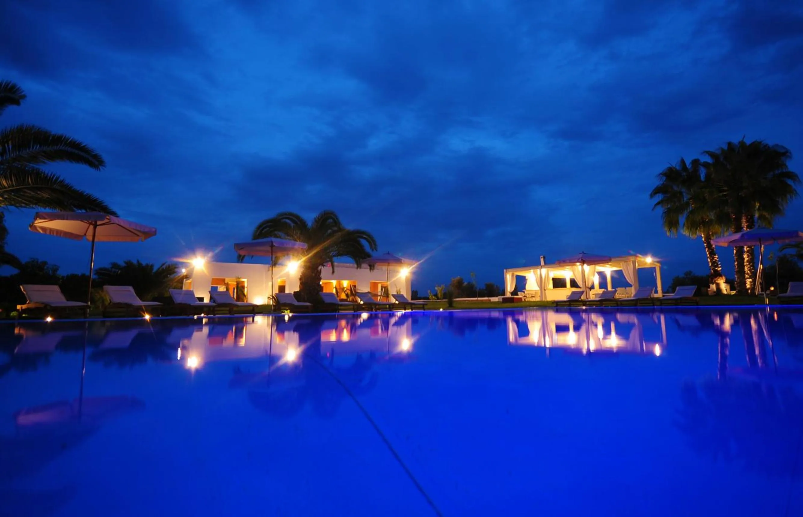 Swimming pool in Tenuta Espada Luxury Residence