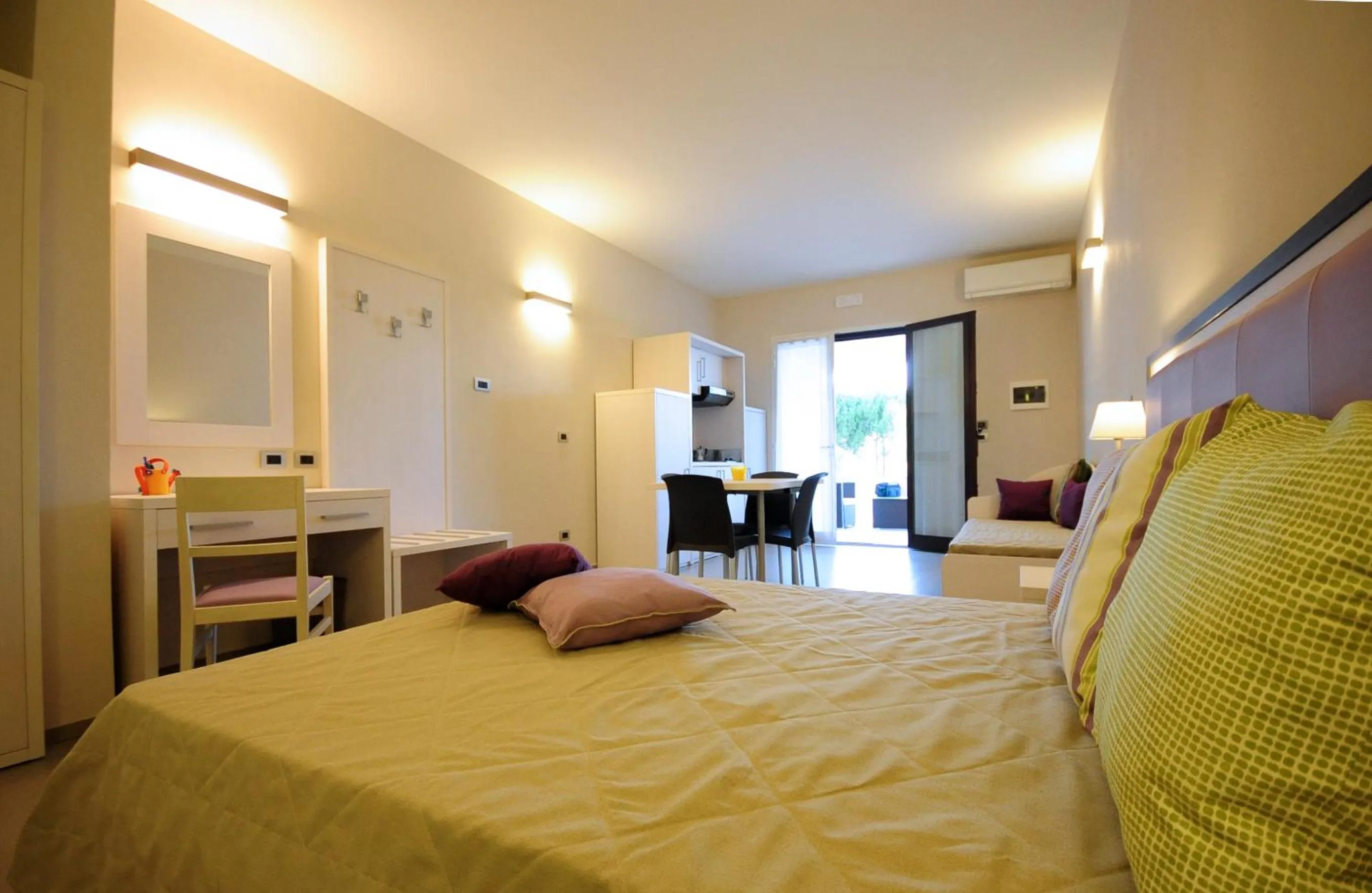 Photo of the whole room, Bed in Tenuta Espada Luxury Residence