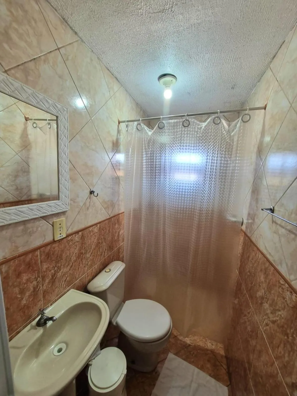 Shower in Pousada Tuiuiu