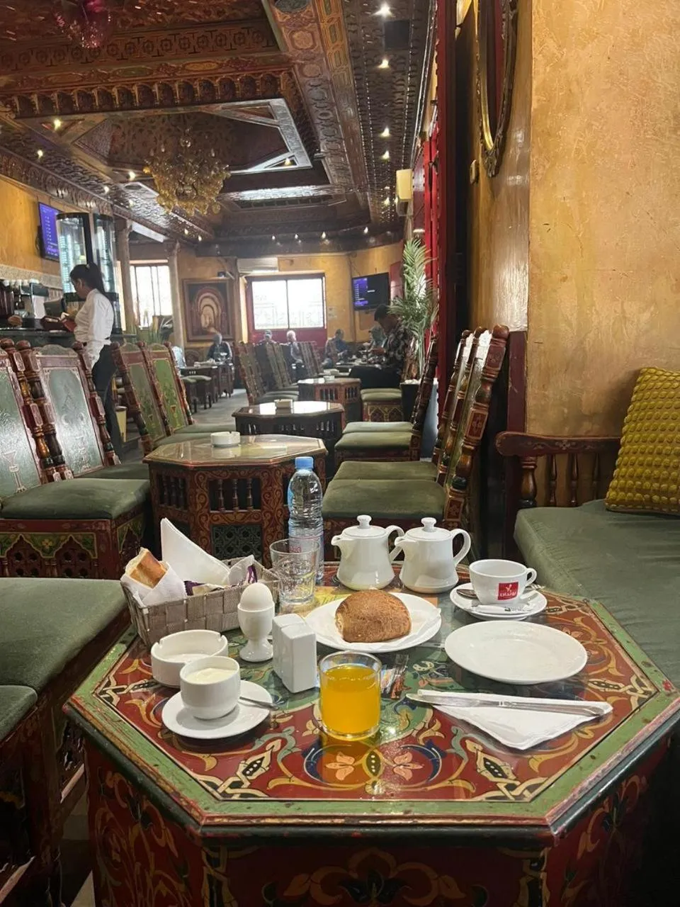 Restaurant/places to eat in Hotel Transatlantique Tunis