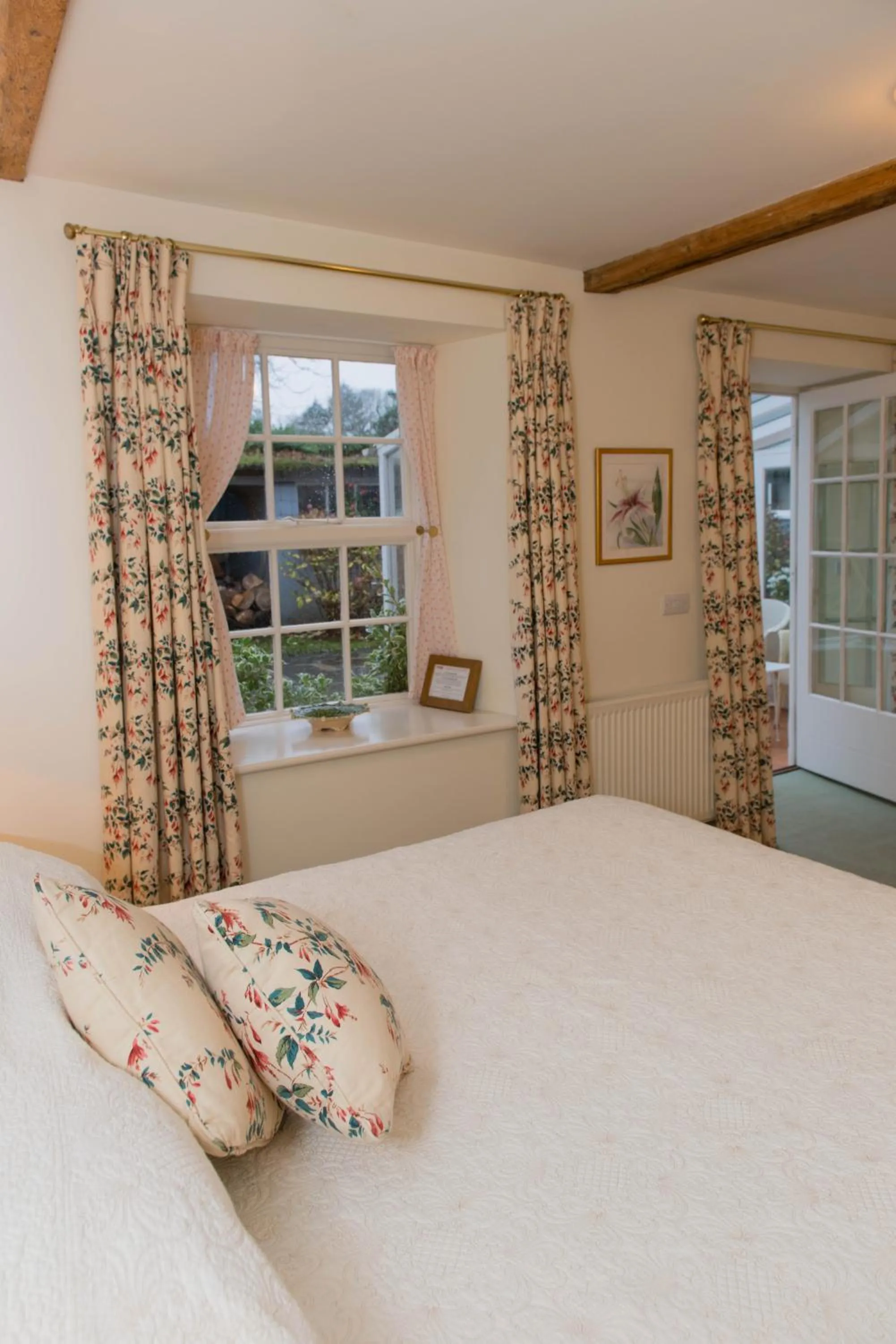 Photo of the whole room, Bed in Ballymaloe House Hotel