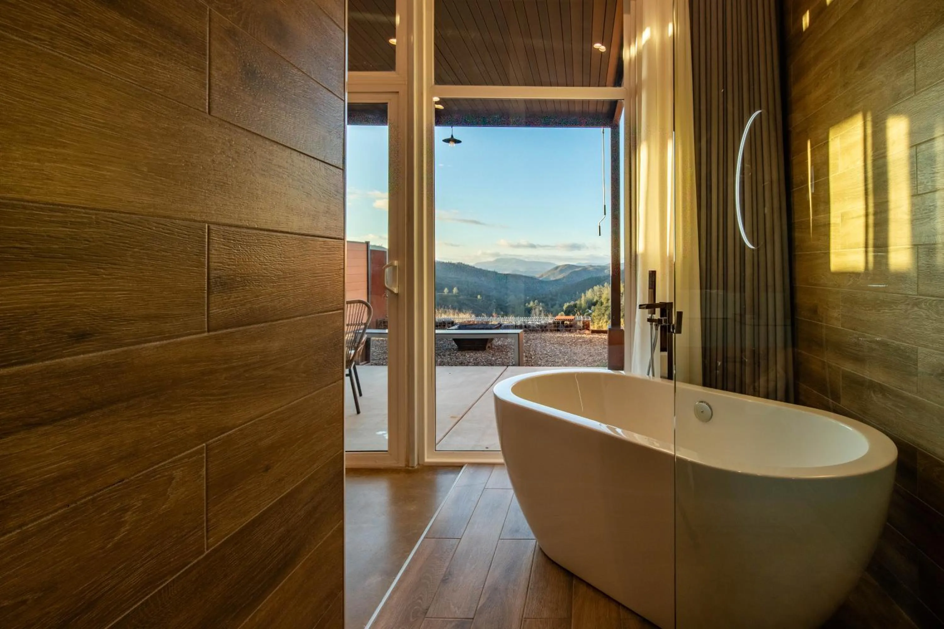 Bathroom in Horizon by Yosemite