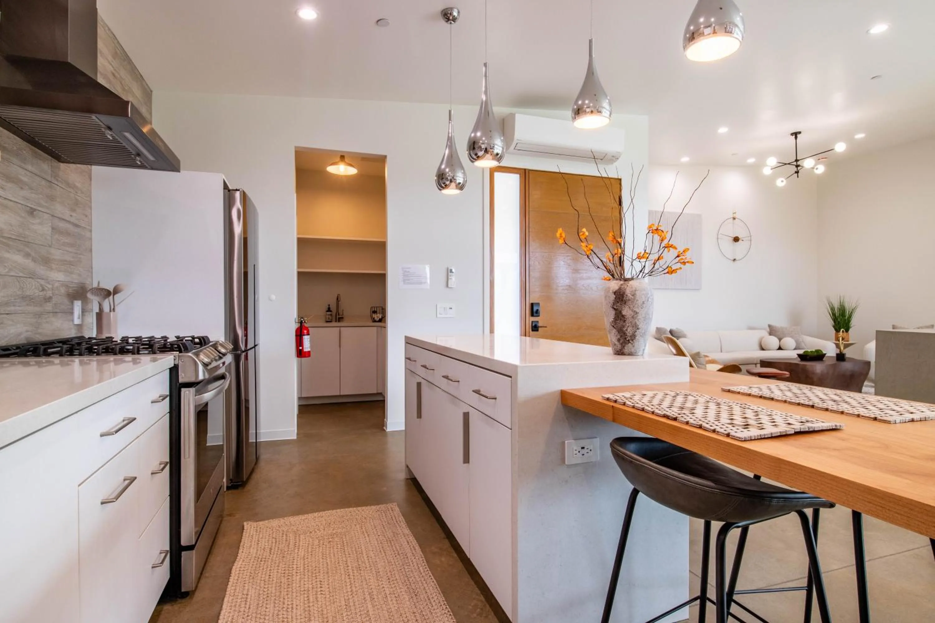 Kitchen or kitchenette in Horizon by Yosemite