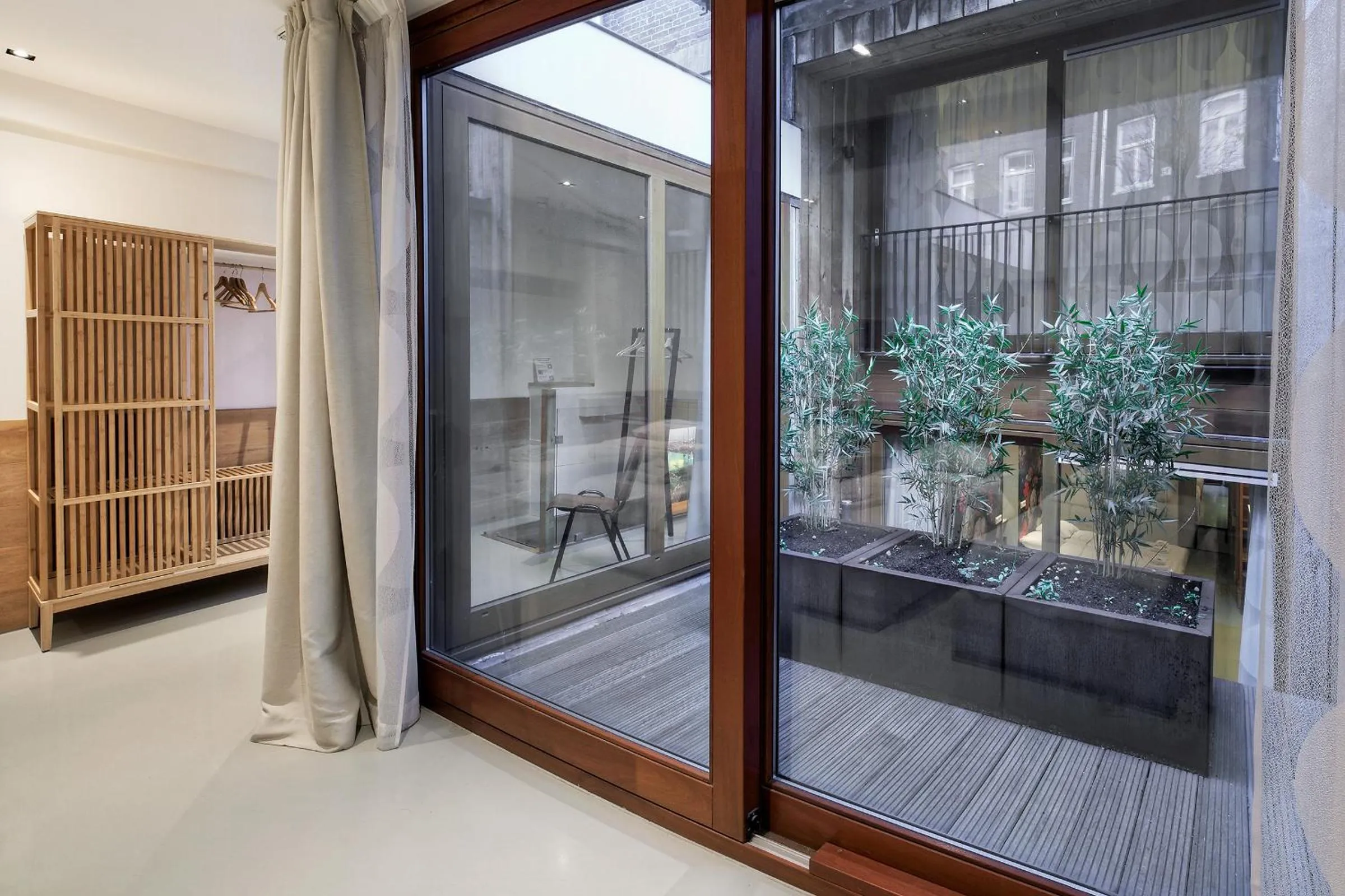 Marnix360apartments The Mansion Suites