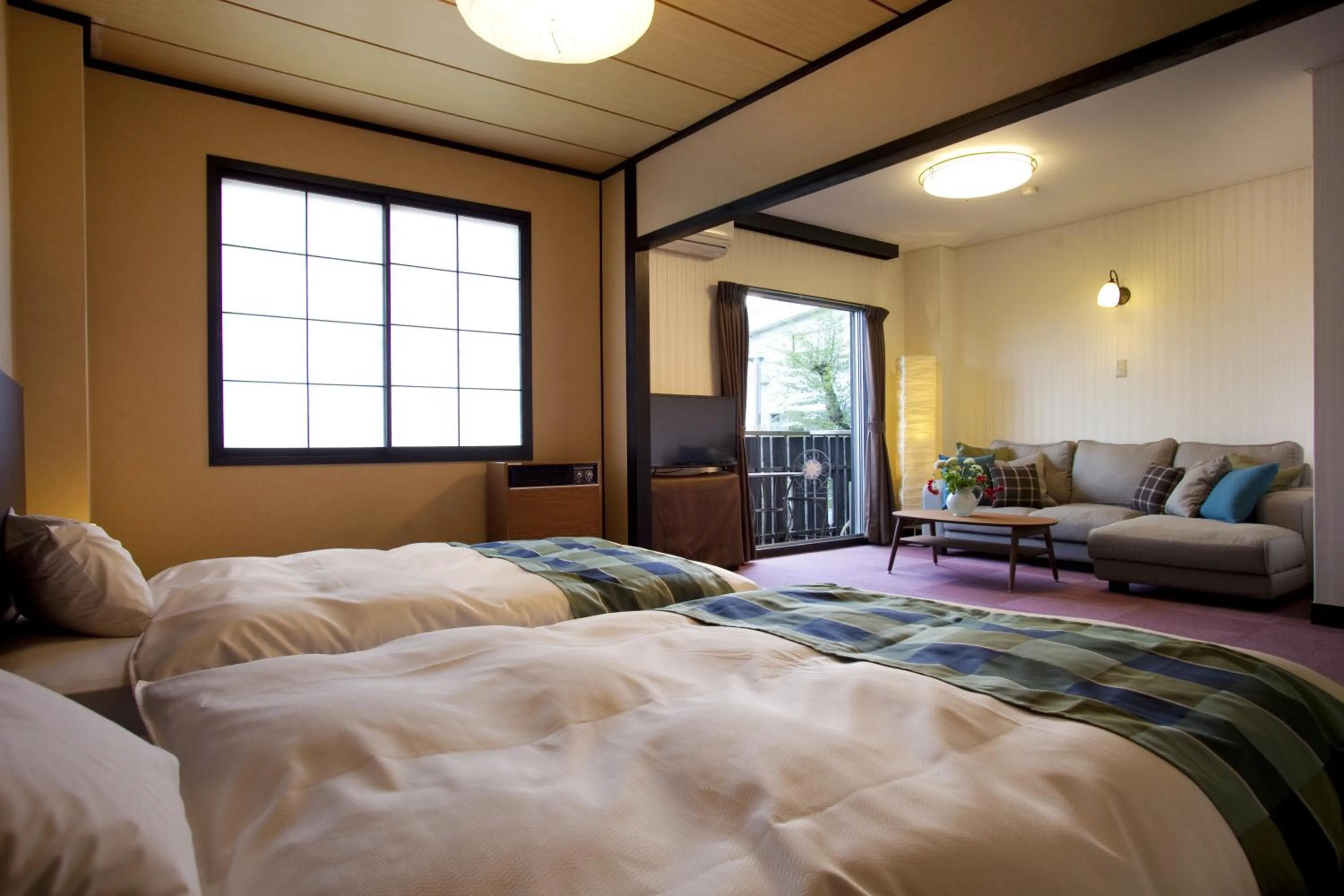 Photo of the whole room, Bed in Hotel Hakuba Berghaus
