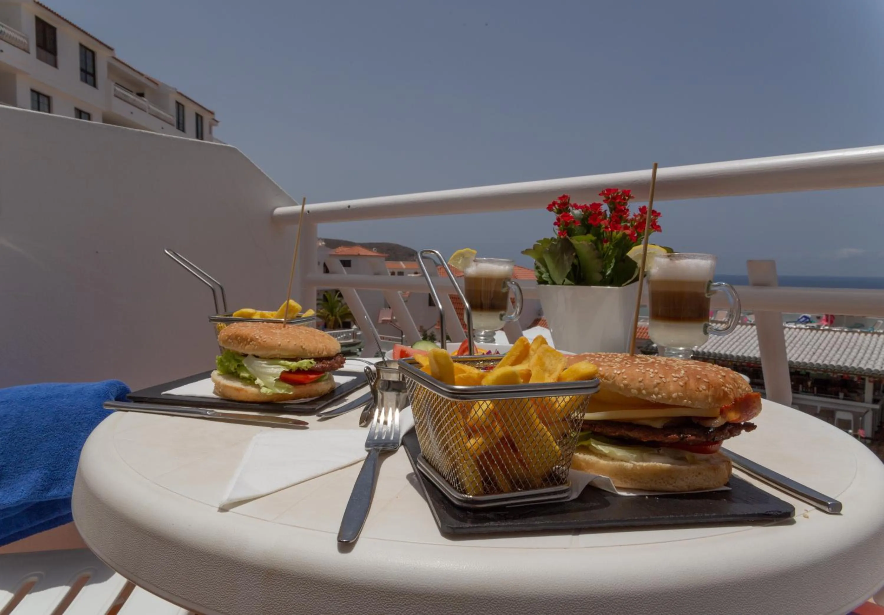 Lunch in Club Tenerife Apartments