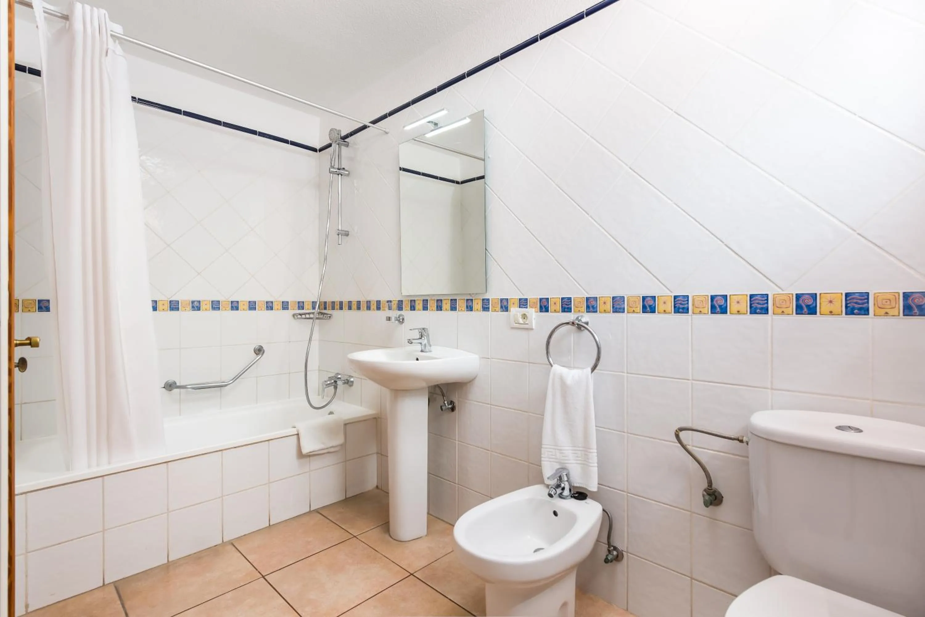 Bathroom in Club Tenerife Apartments