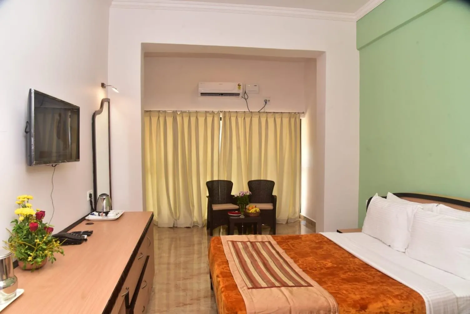Bed in Calangute Residency