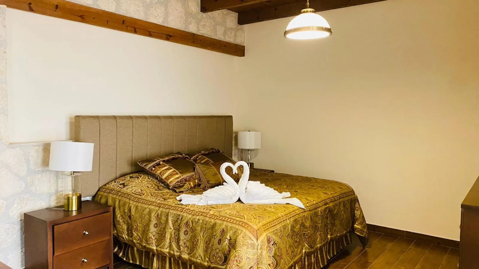 Bedroom, Bed in Mansión Leonor