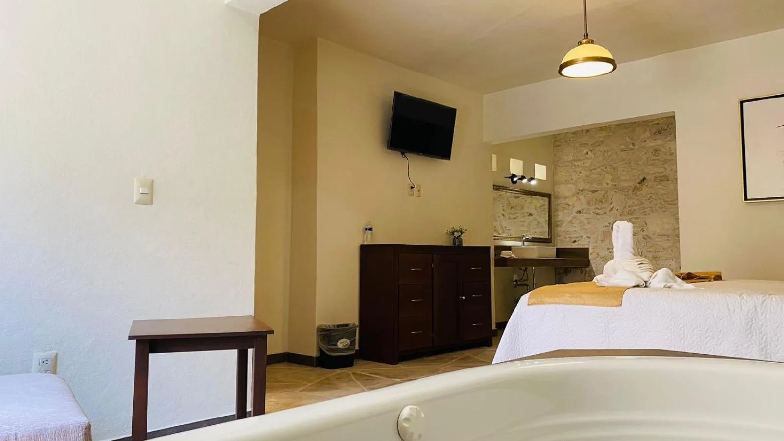 Bedroom, Bed in Mansión Leonor