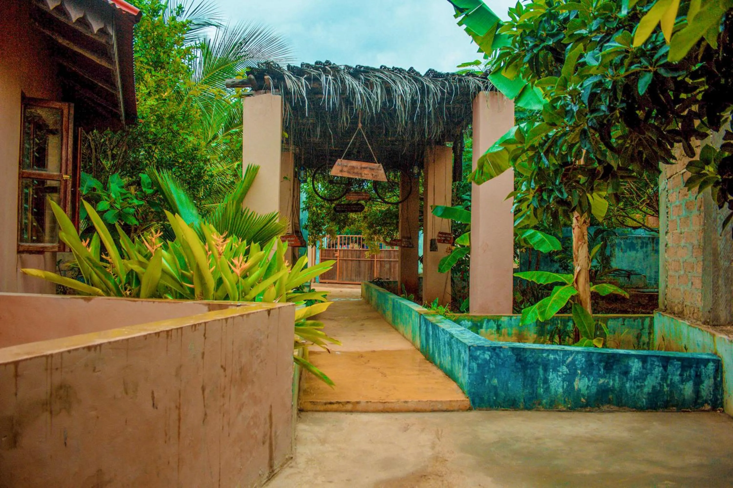 Mwana House