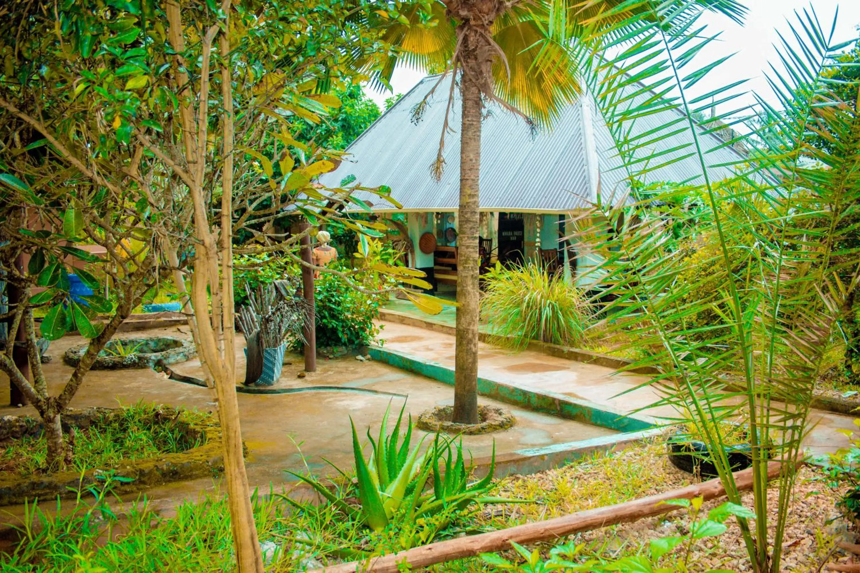 Mwana House