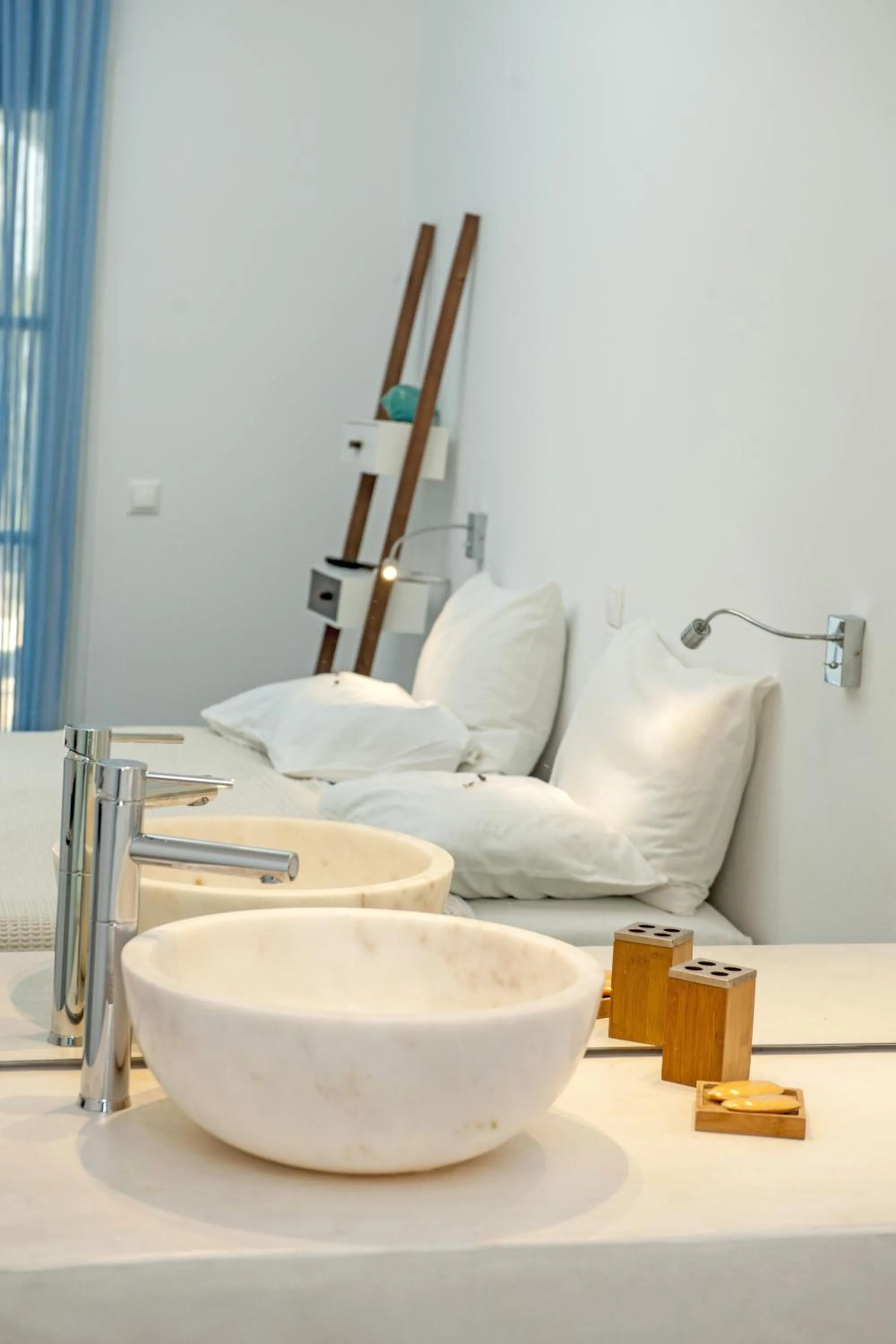 Decorative detail in Margarita Studios Ambelas