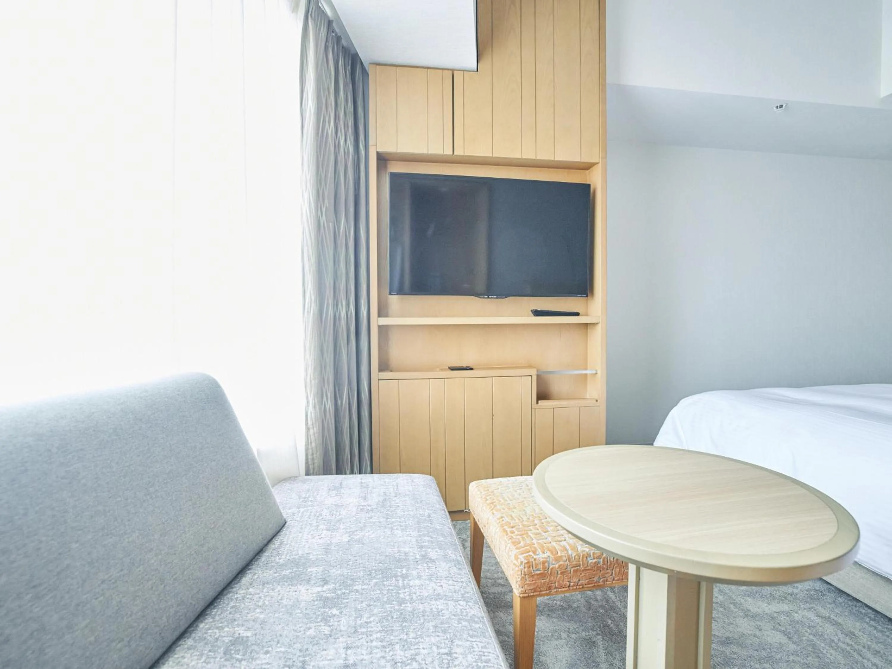 TV and multimedia, Bed in Hotel Traveltine Kyoto Kiyamachi