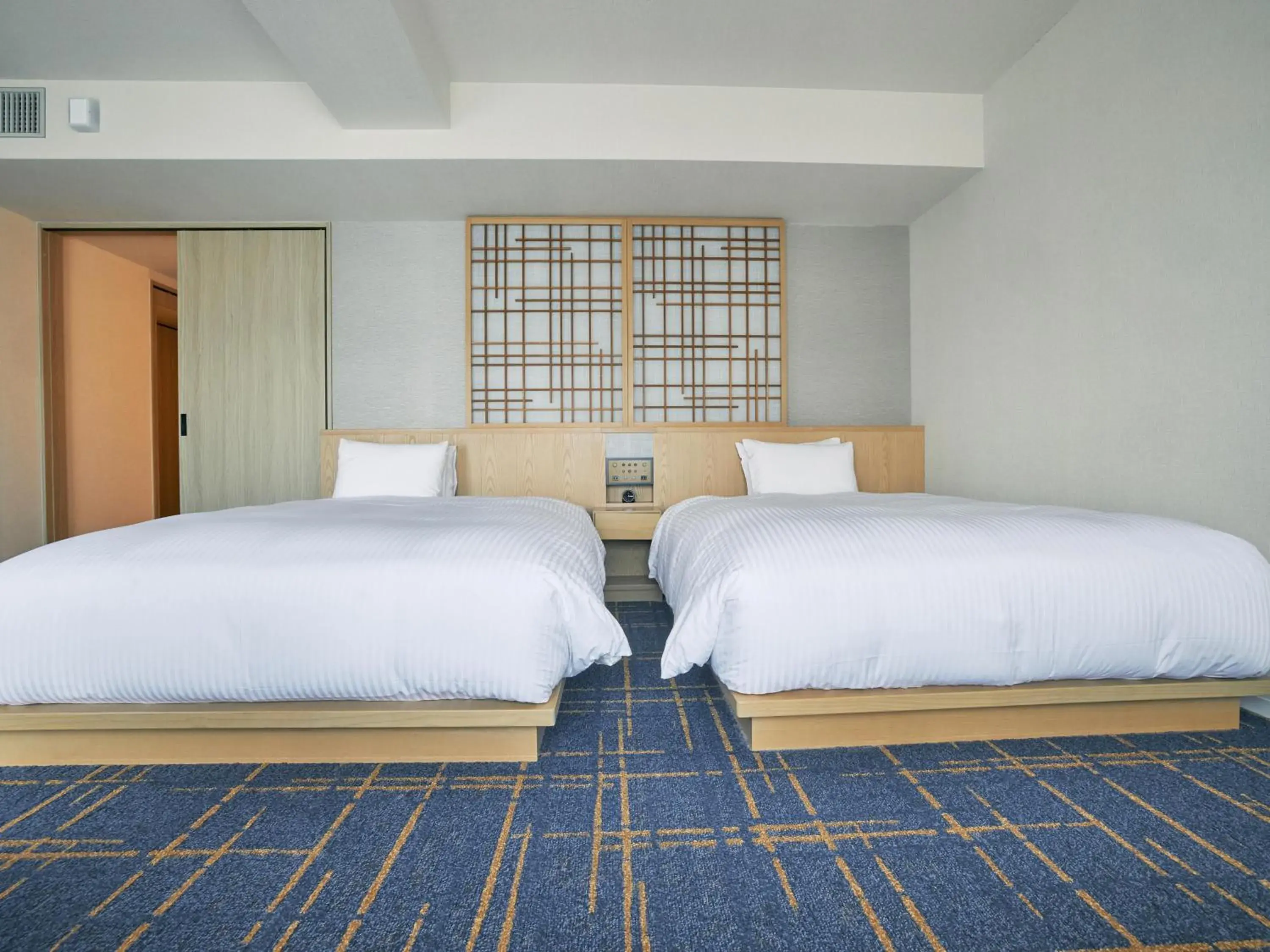 Grand Twin Room with River View - Non-Smoking in Hotel Traveltine Kyoto Kiyamachi Grand Twin Room with River View - Non-Smoking in Hotel Traveltine Kyoto Kiyamachi