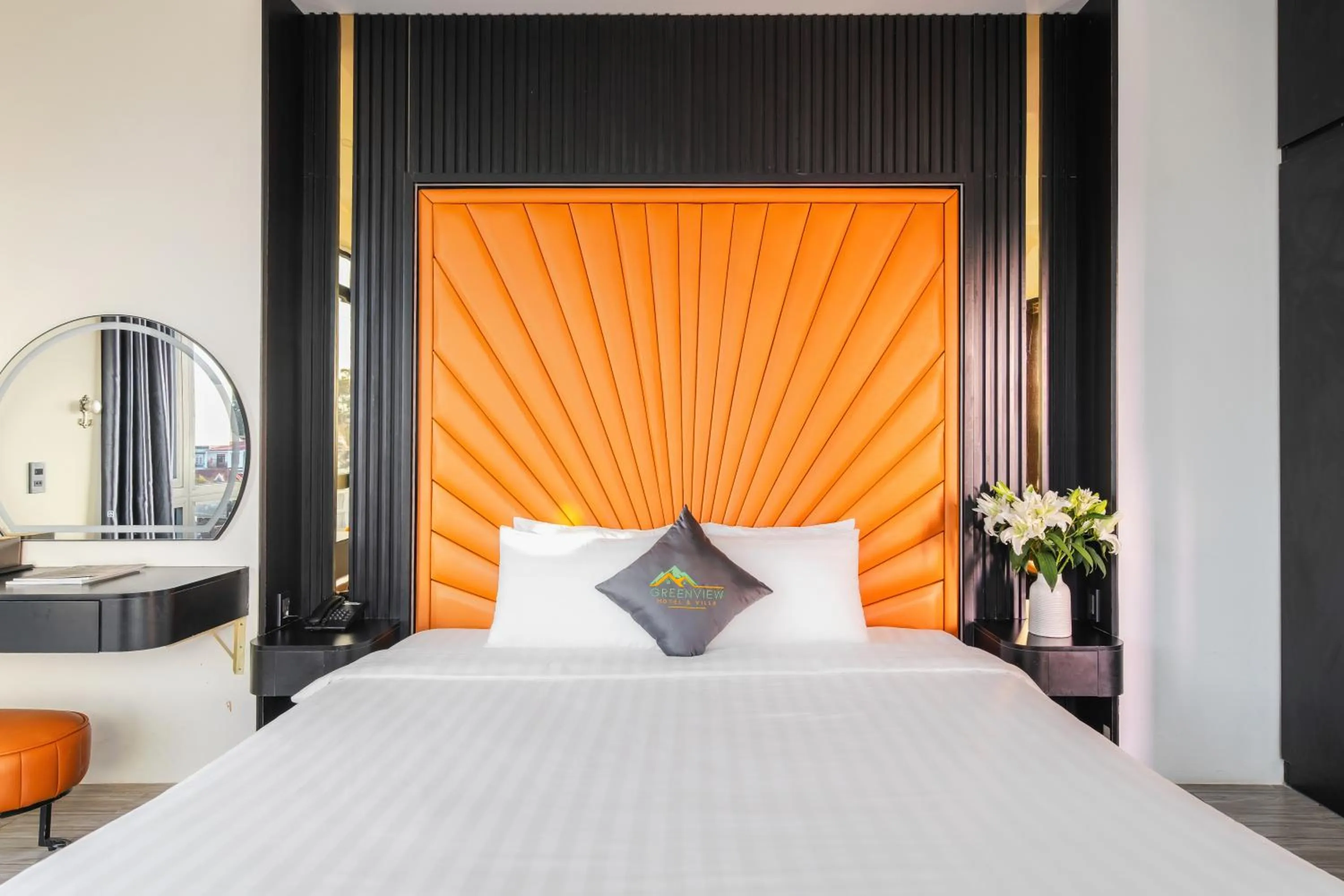 Bed in Greenview City Hotel