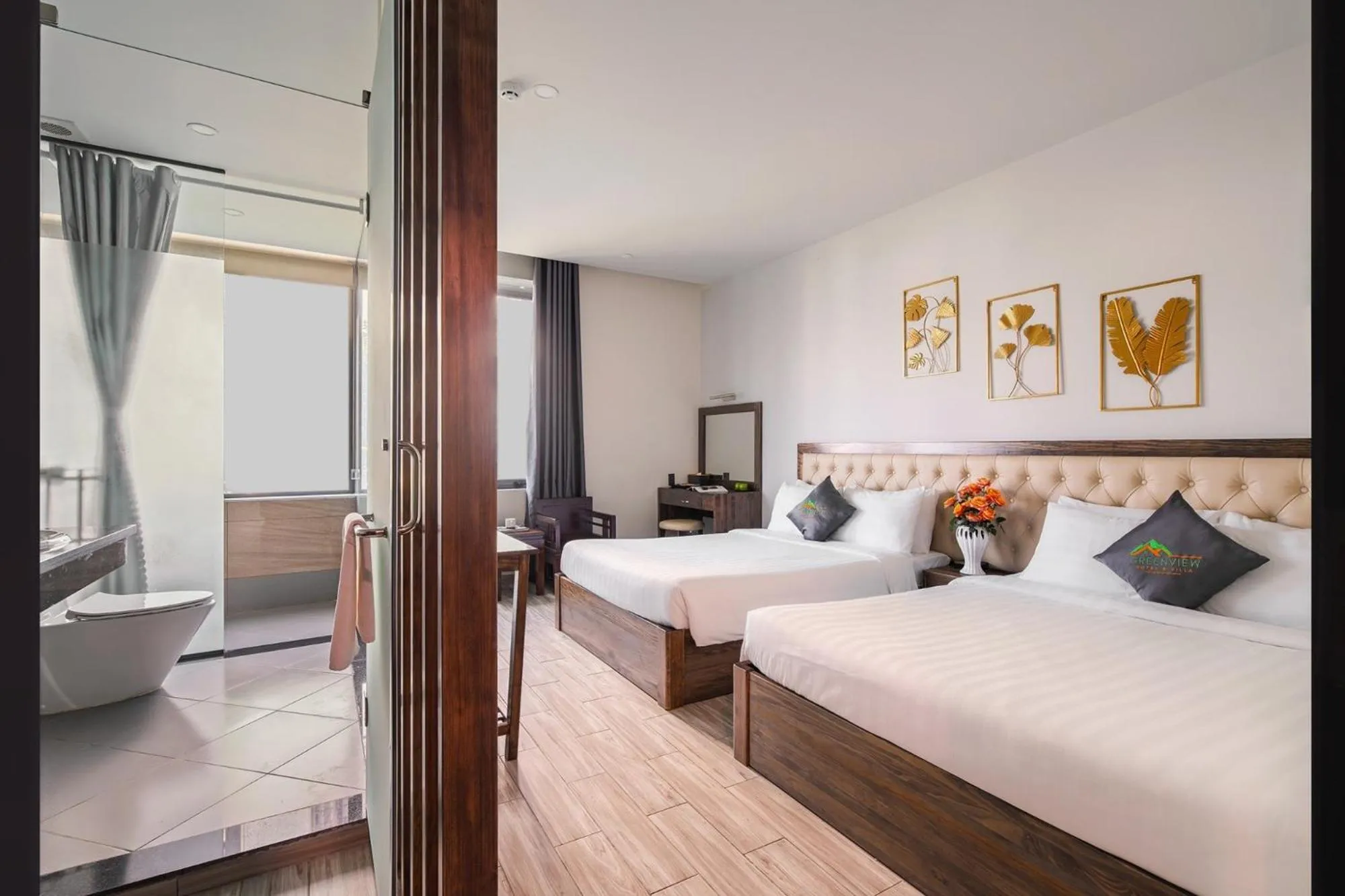 Photo of the whole room, Bed in Greenview City Hotel