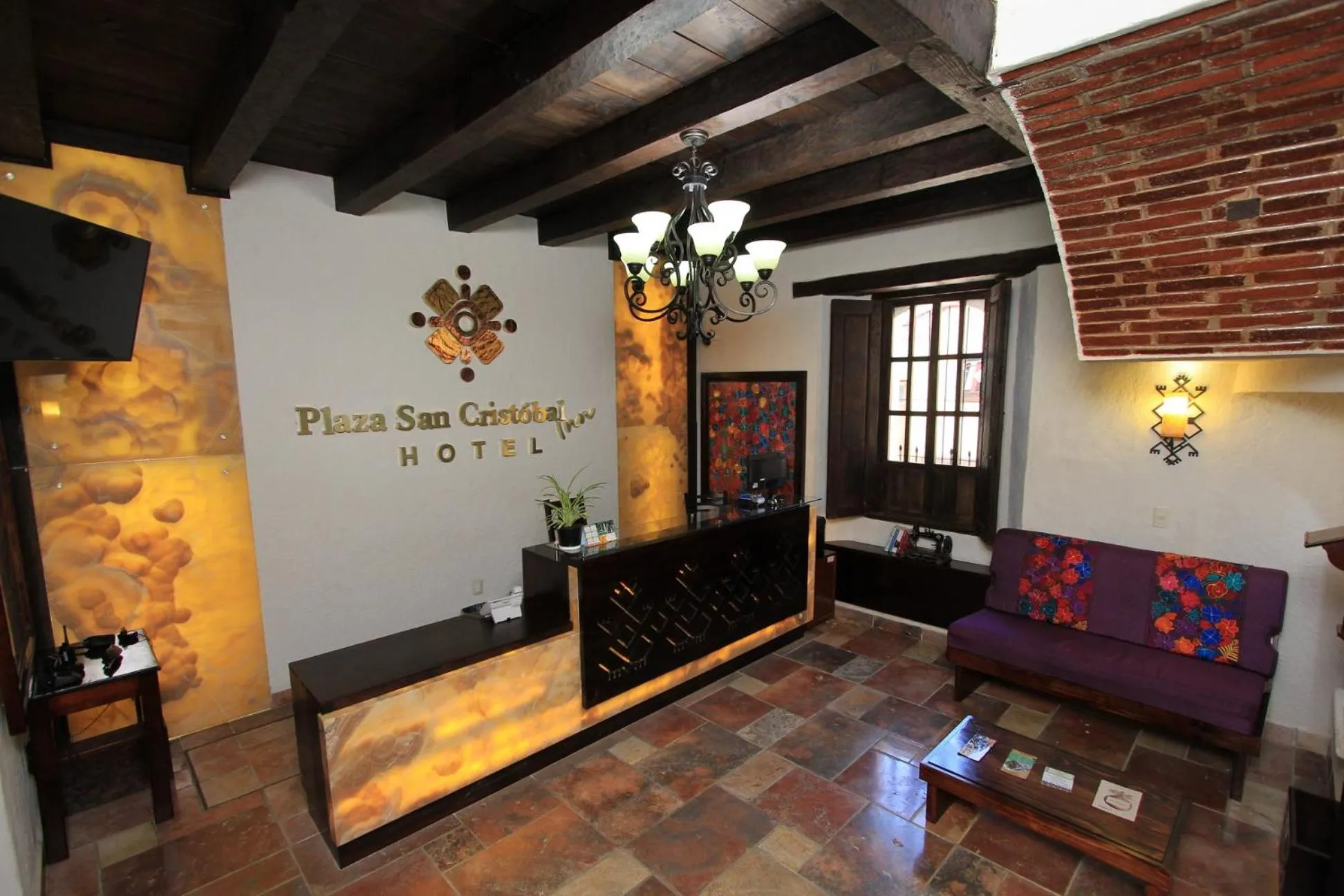 Lobby or reception in HOTEL PLAZA SAN CRISTOBAL INN