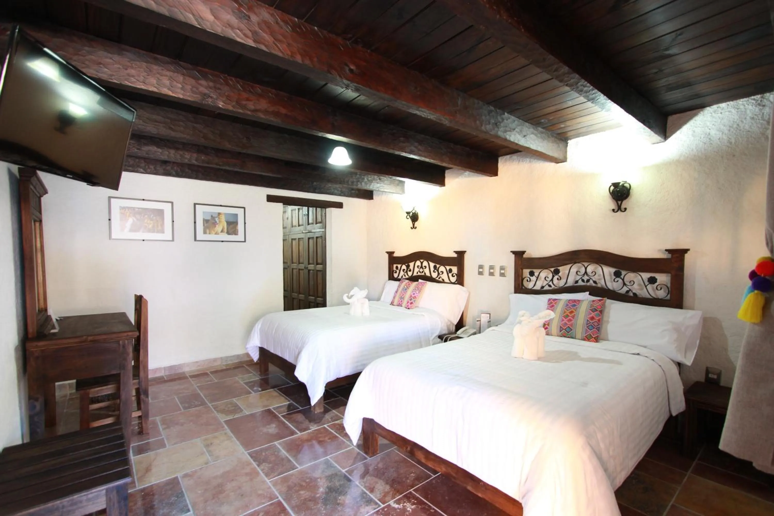 Photo of the whole room, Bed in HOTEL PLAZA SAN CRISTOBAL INN
