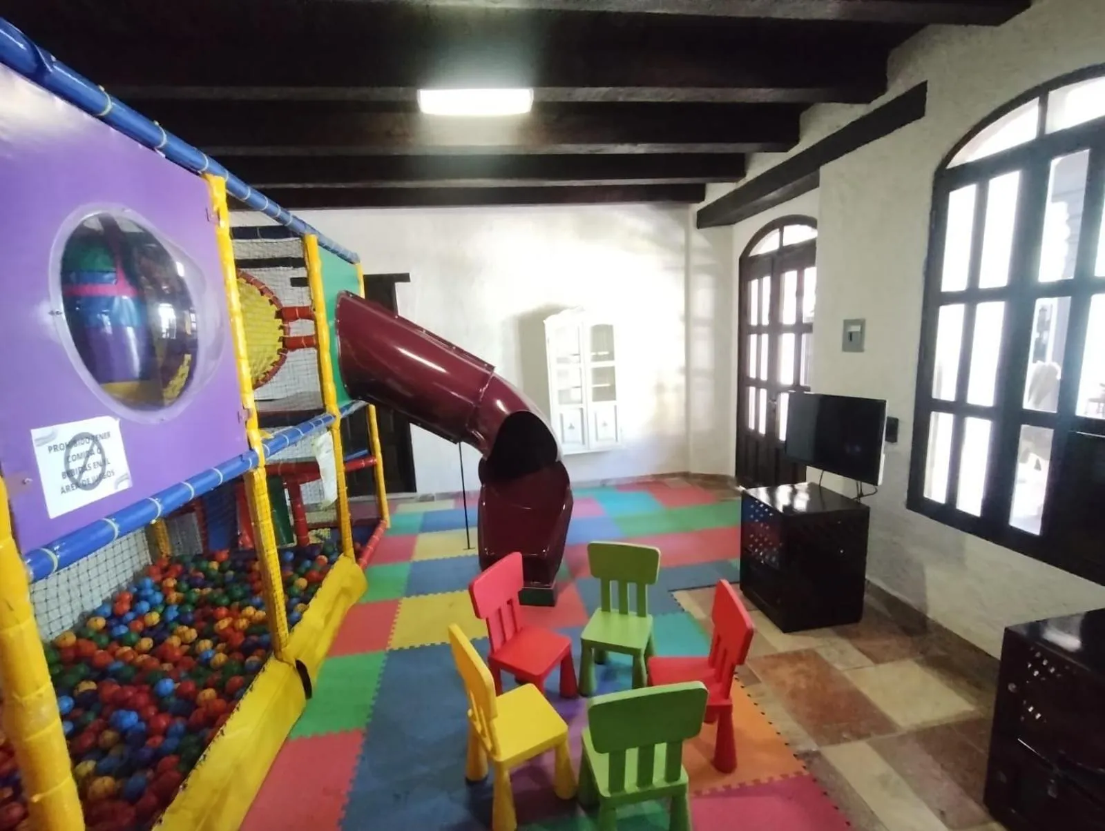 Game Room in HOTEL PLAZA SAN CRISTOBAL INN