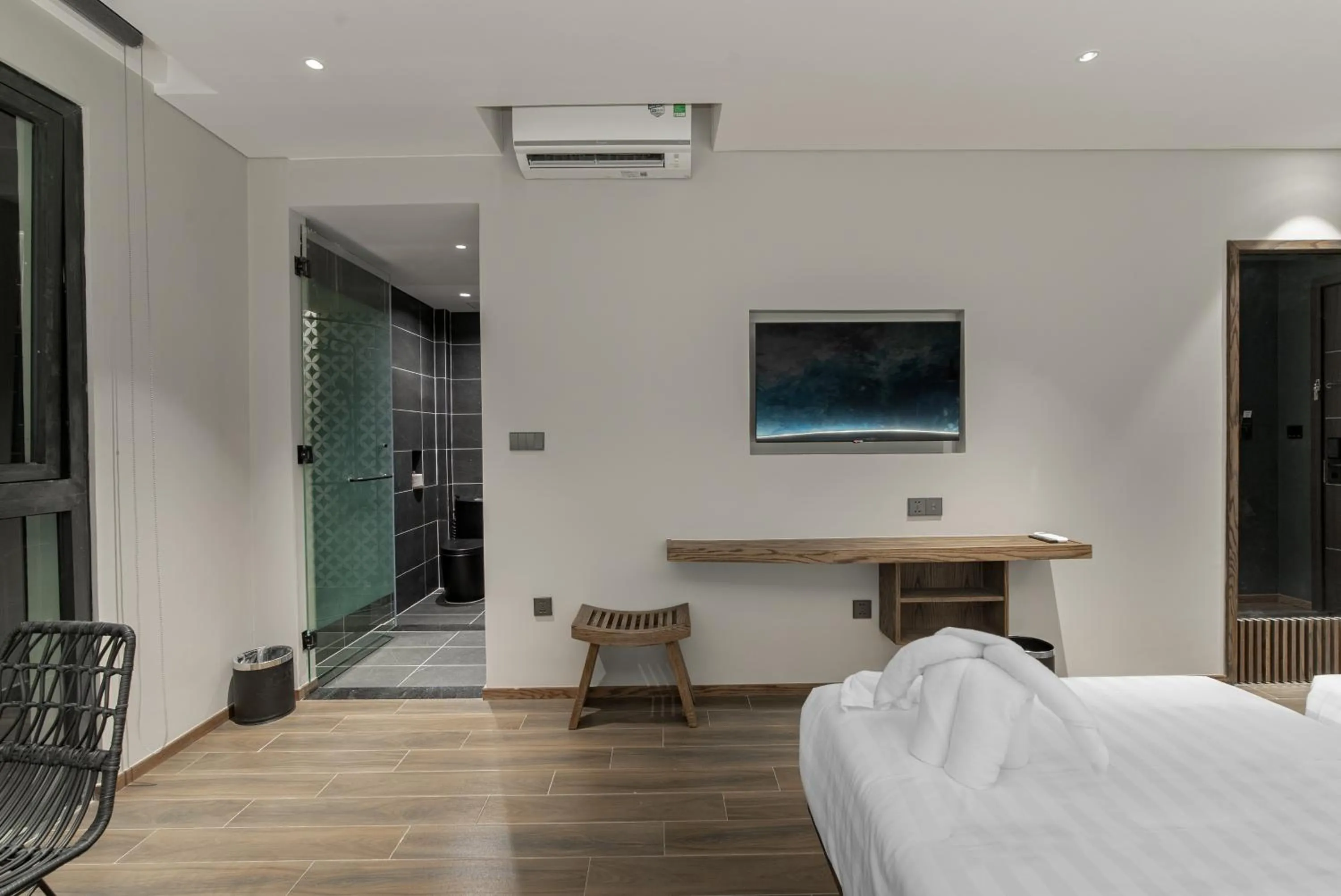 TV and multimedia, Bed in TK Phu Quoc Hotel - Grand World Phu Quoc