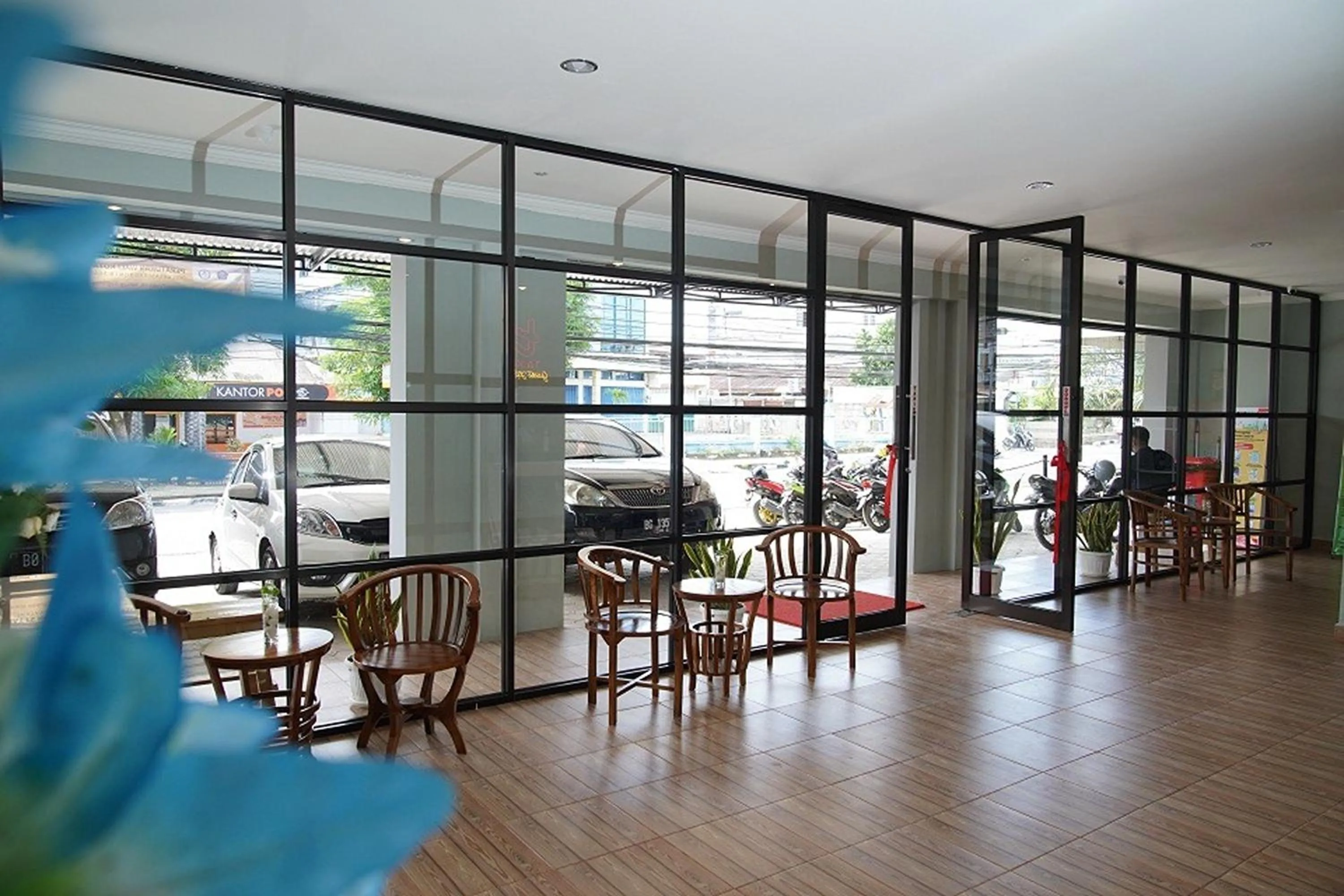 Restaurant/places to eat in Take Guesthouse 2