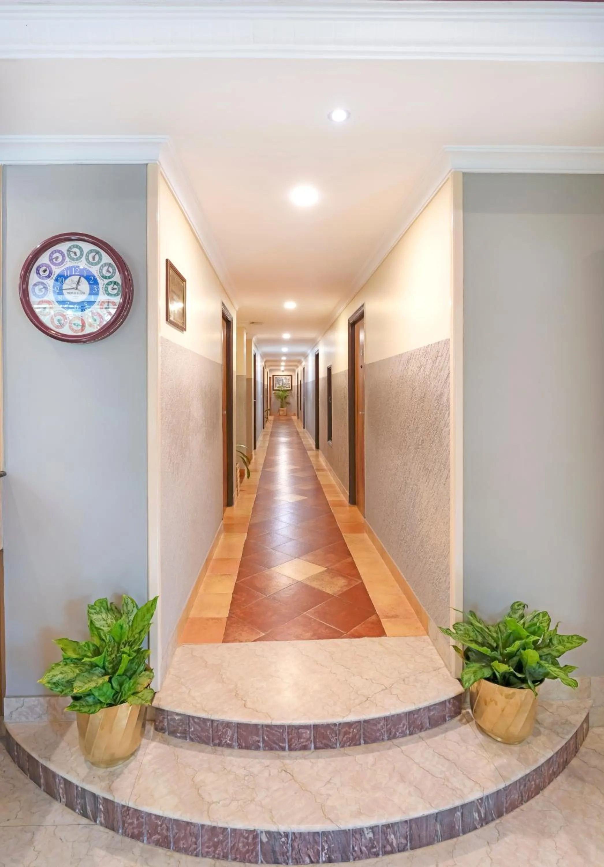 Lobby or reception in Cross Roads Inn