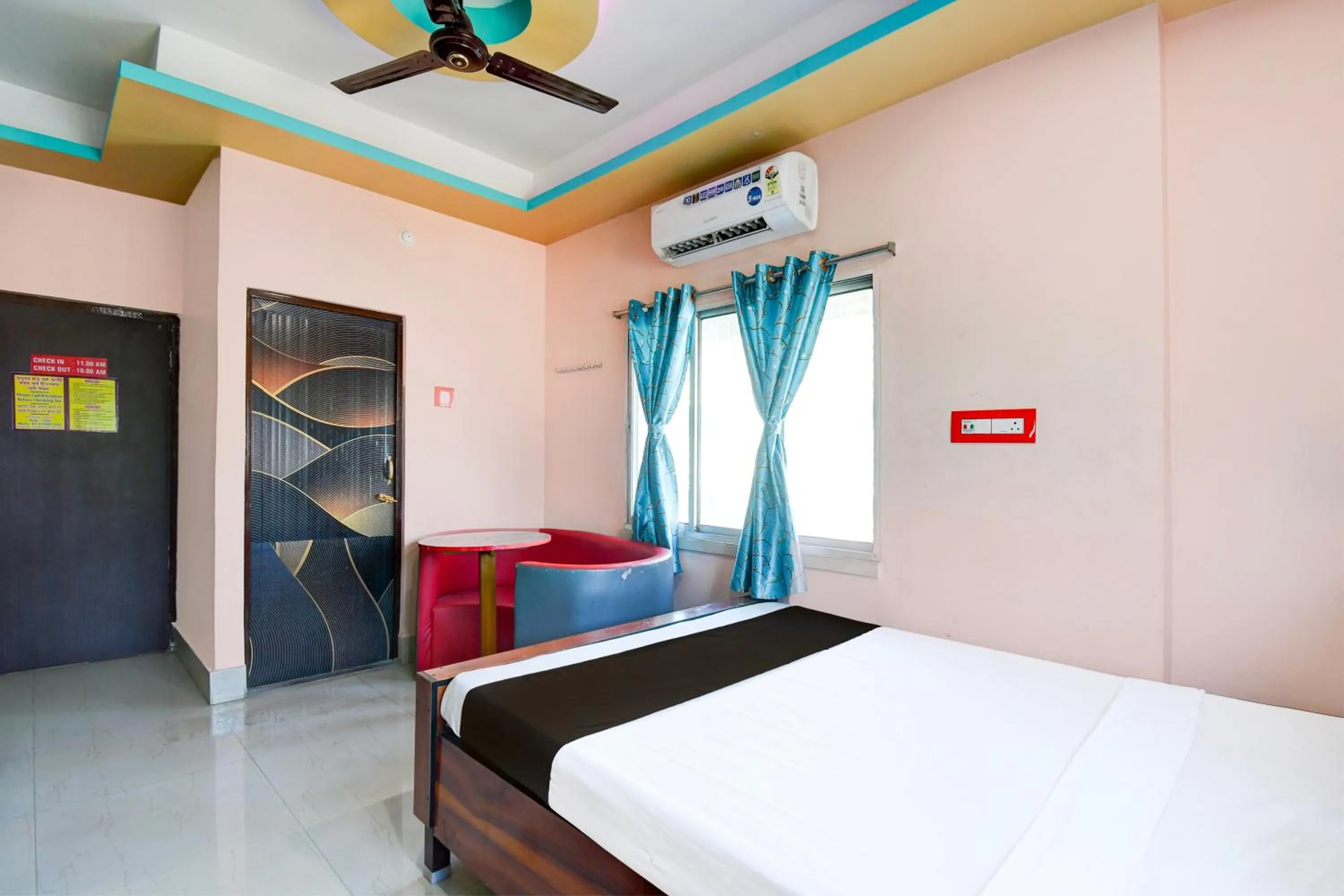 Bedroom, Bed in Hotel O by OYO Elixir