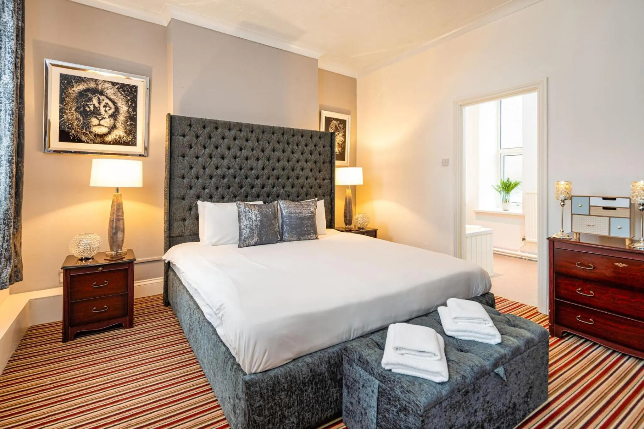 Bed in Boars Head Hotel