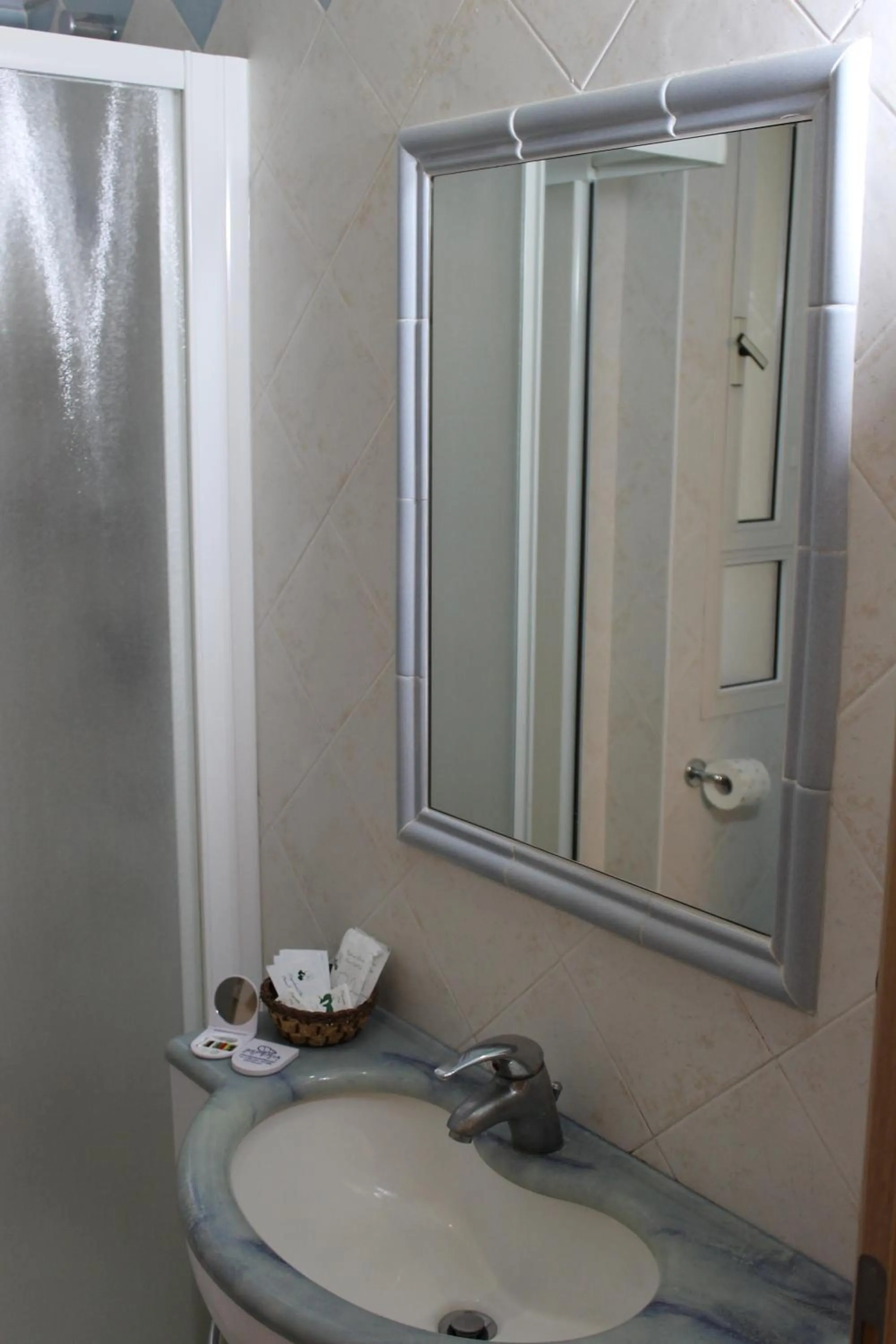 Bathroom in Hotel Esperia