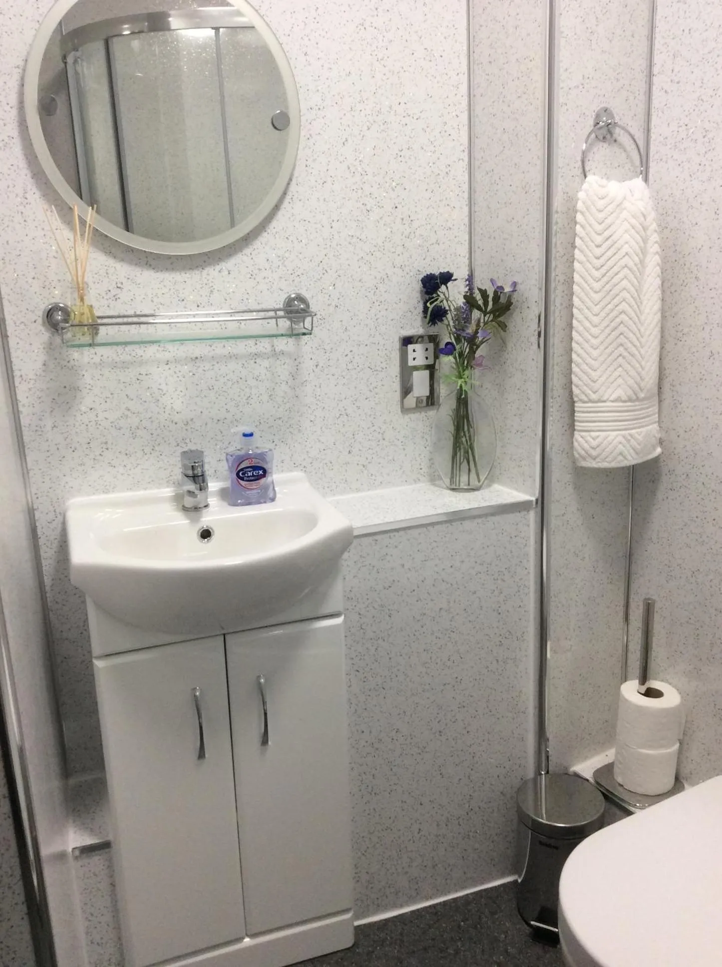 Bathroom in Connel Court Apartments
