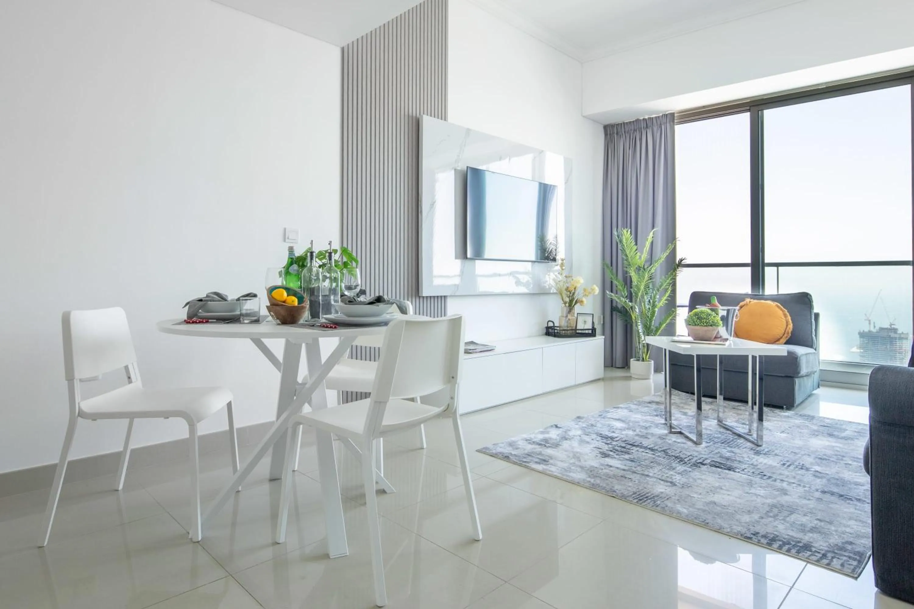 Dining area in Frank Porter - Ocean Heights