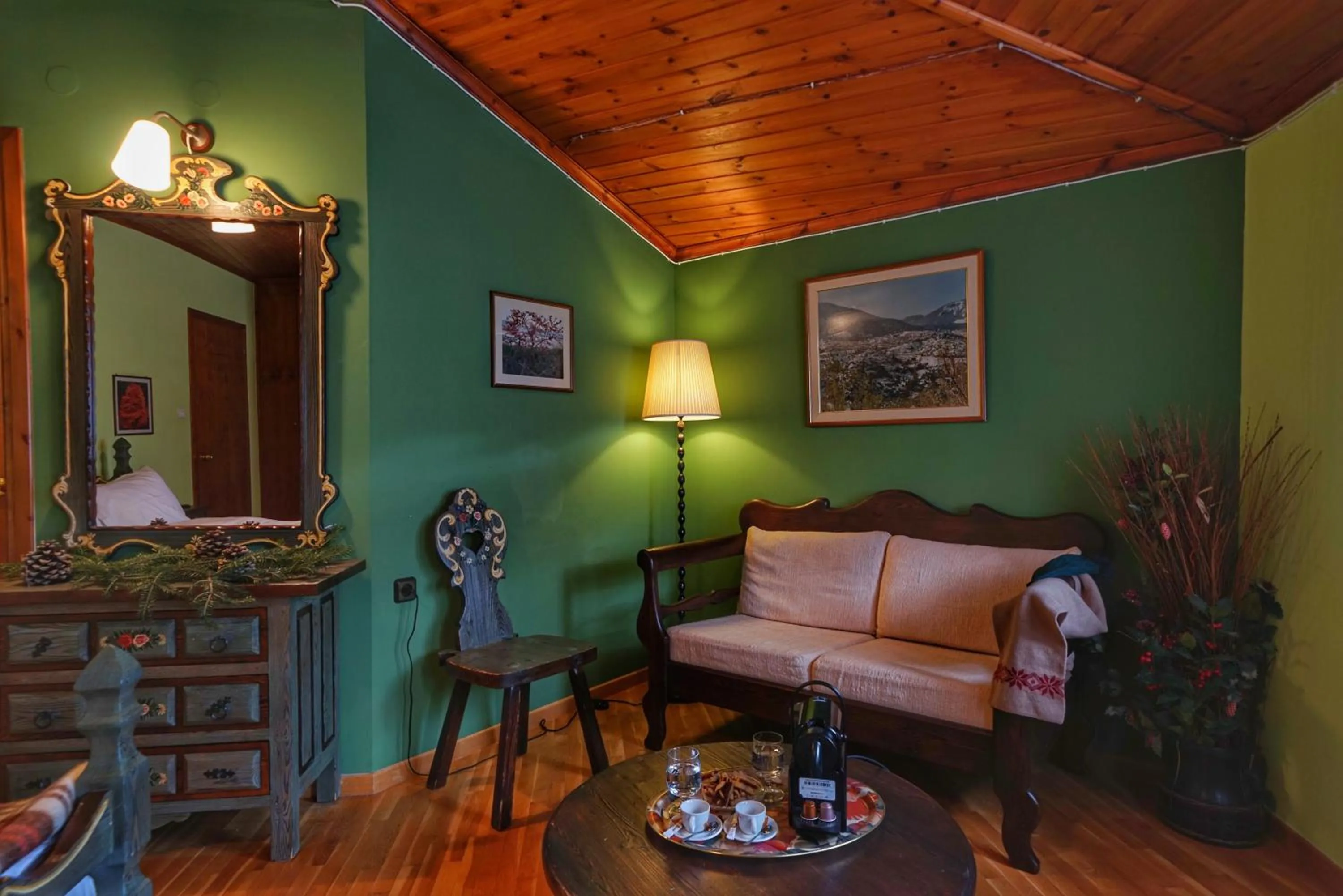 To Balkoni tis Agorianis