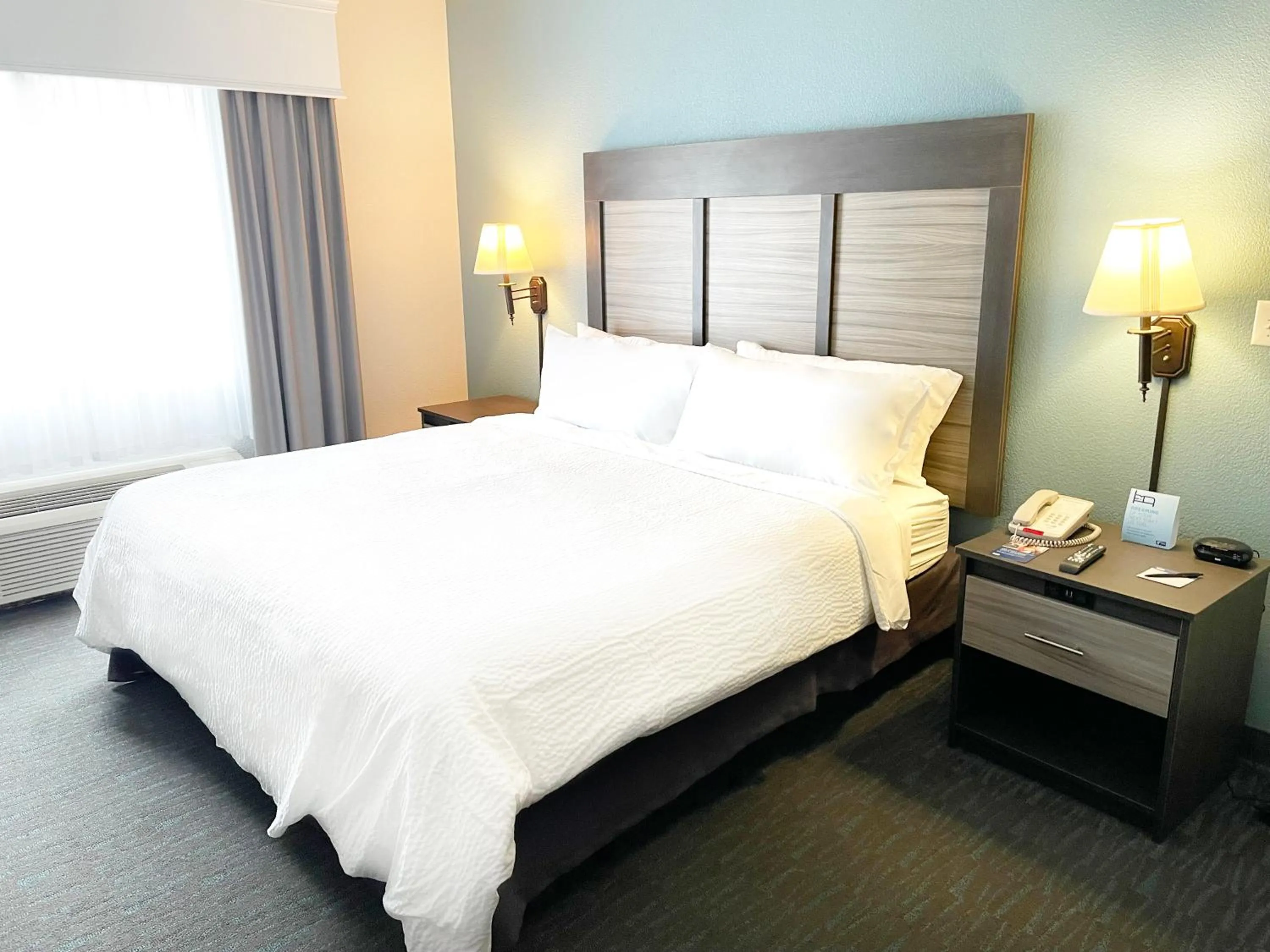 Bedroom, Bed in Holiday Inn Express & Suites Clermont SE - West Orlando by IHG