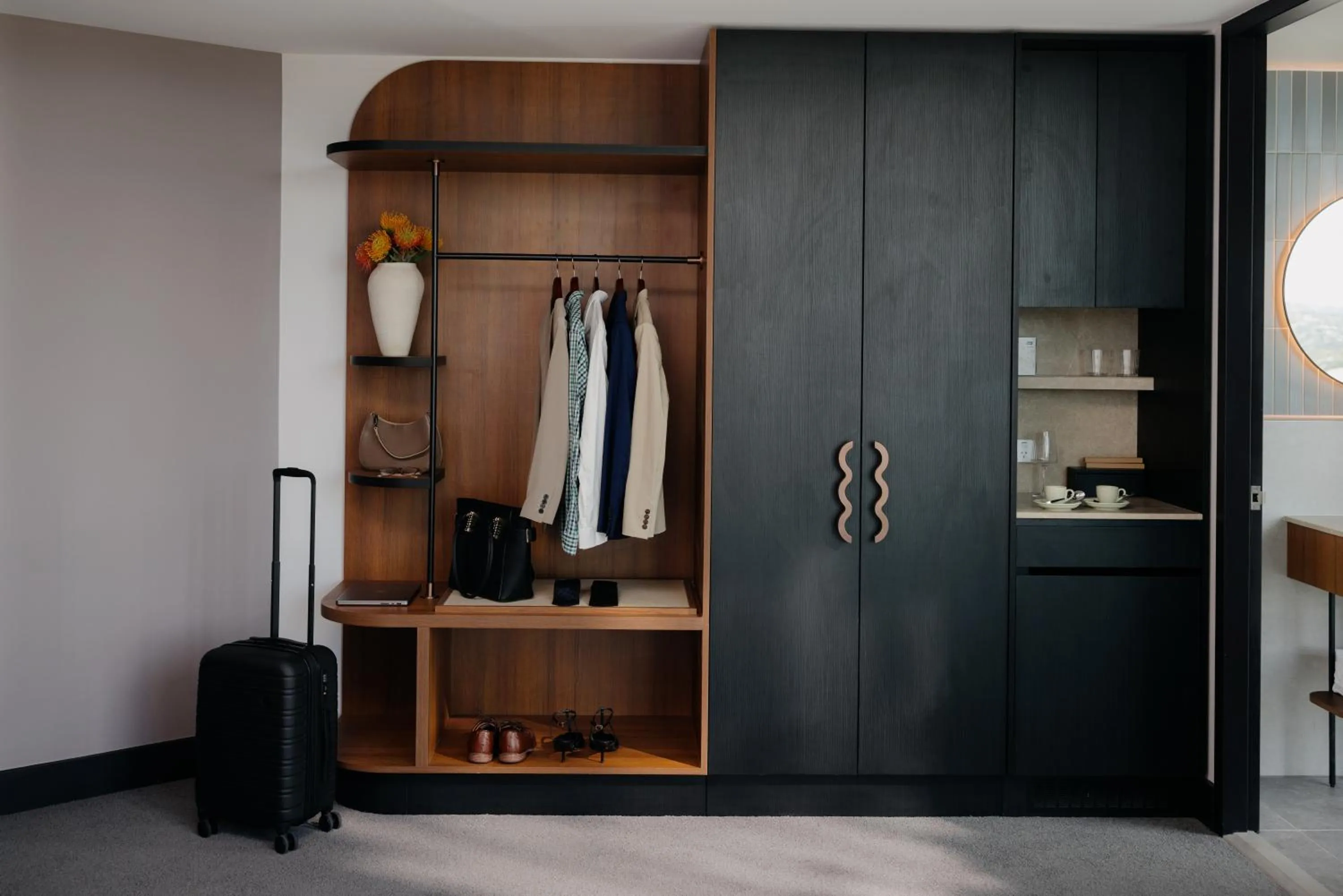 Living room in Crowne Plaza Adelaide Mawson Lakes by IHG