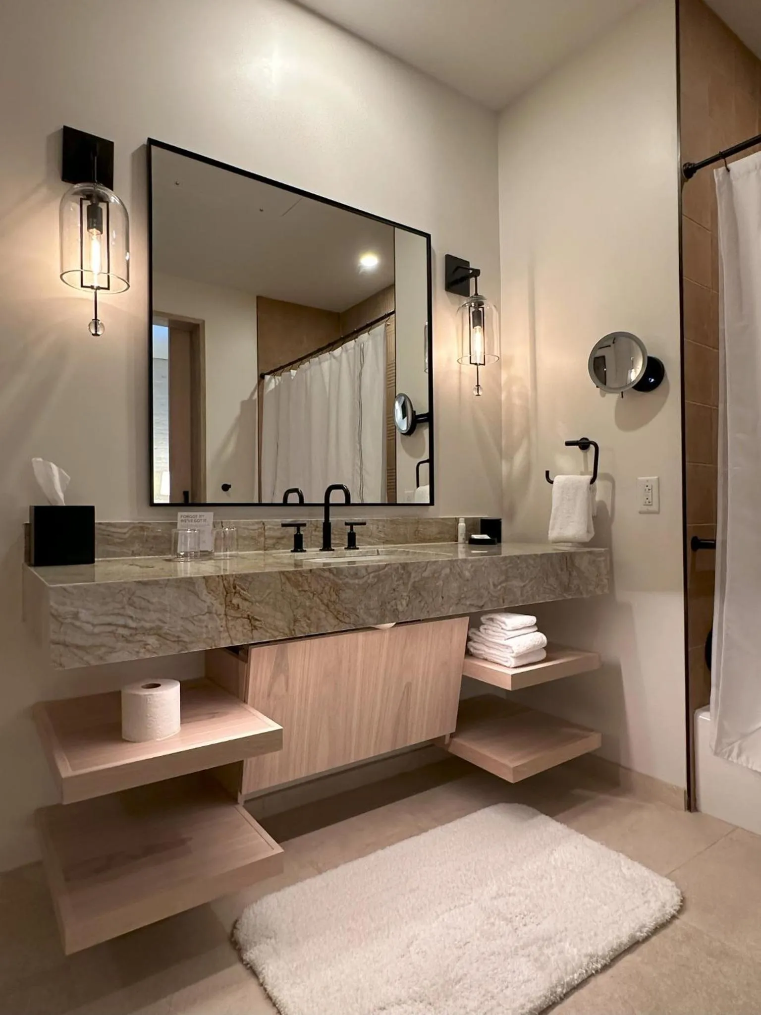 Historic Studio Suite - Communications Accessible in Kimpton Santo San Antonio - Riverwalk by IHG