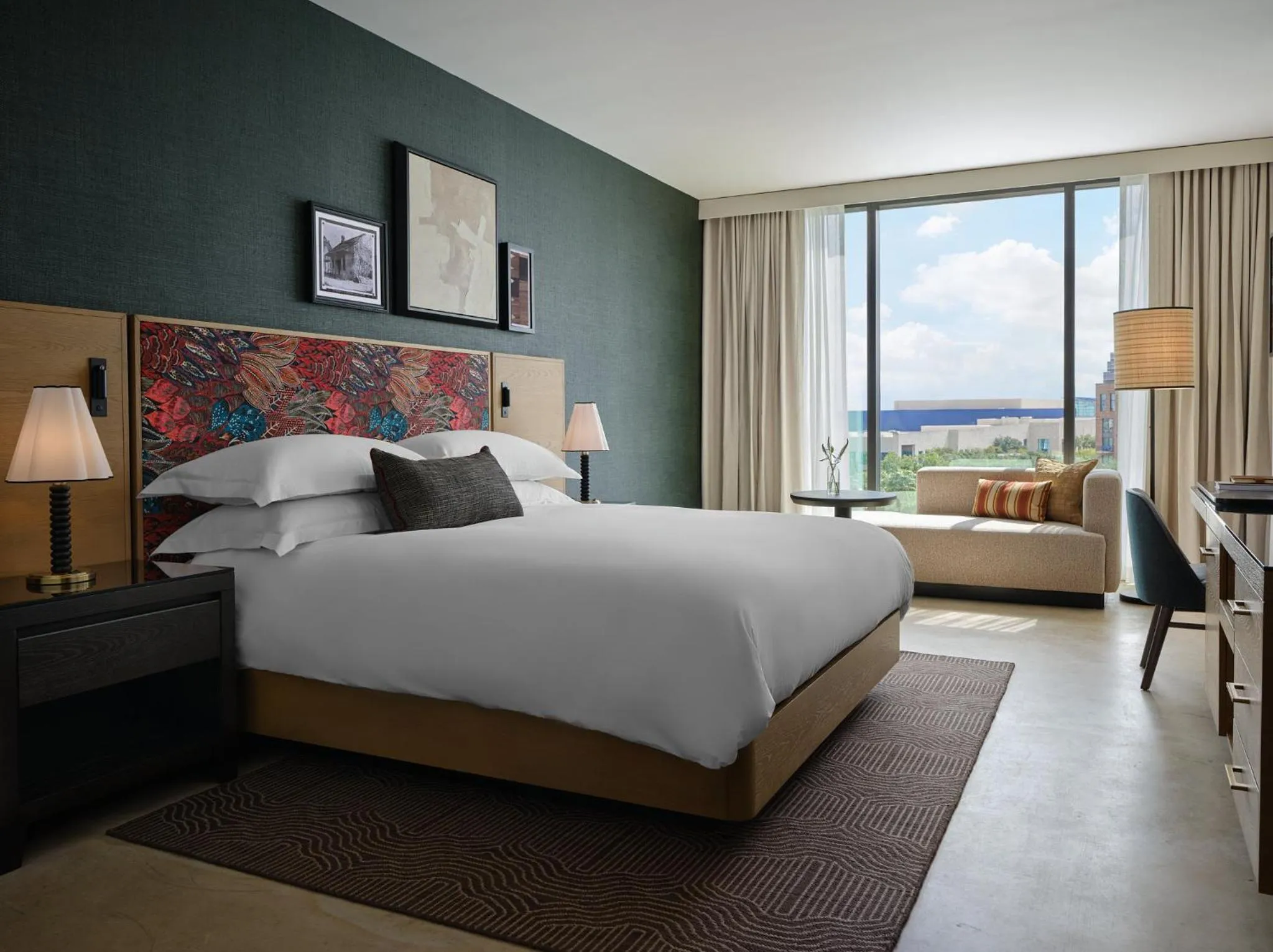 Bedroom, Bed in Kimpton Santo San Antonio - Riverwalk by IHG