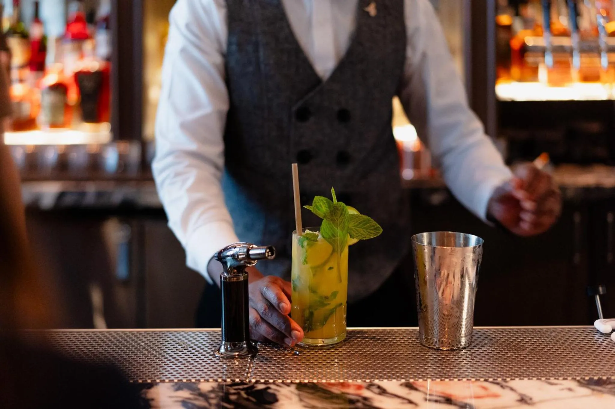 Lounge or bar in Kimpton Santo San Antonio - Riverwalk by IHG