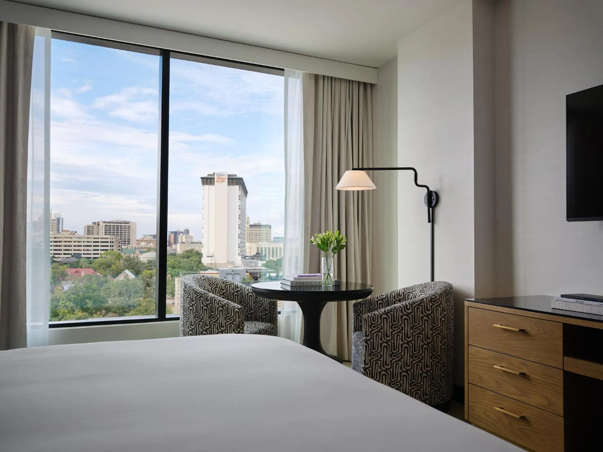 Photo of the whole room, Bed in Kimpton Santo San Antonio - Riverwalk by IHG