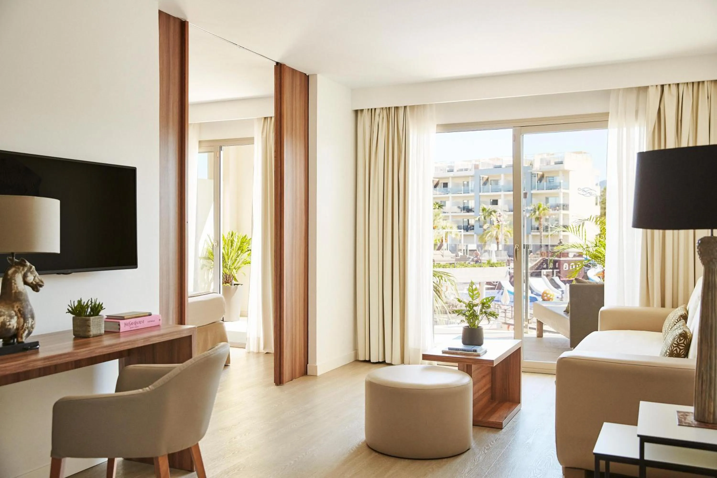 Photo of the whole room in Zafiro Palace Alcudia