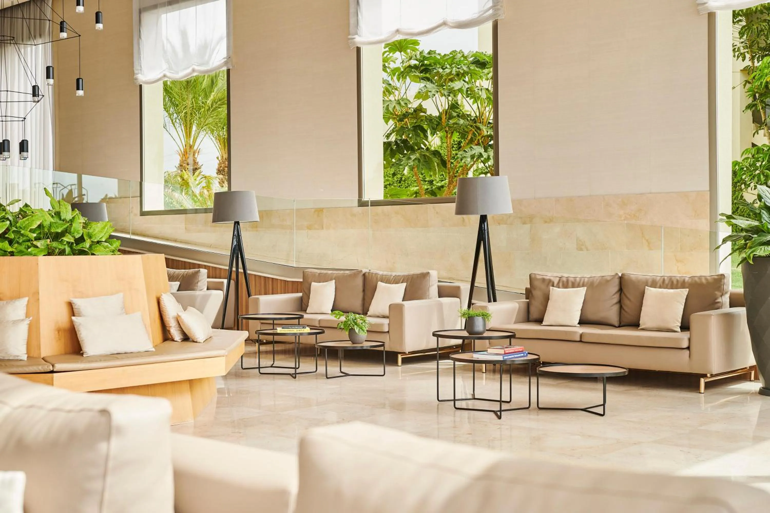 Lobby or reception in Zafiro Palace Alcudia