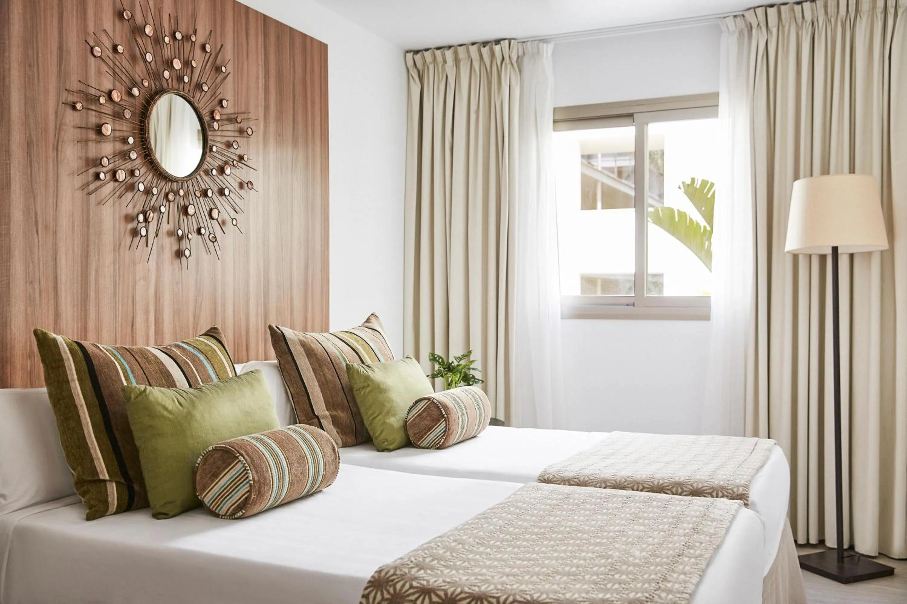 Bed in Zafiro Palace Alcudia