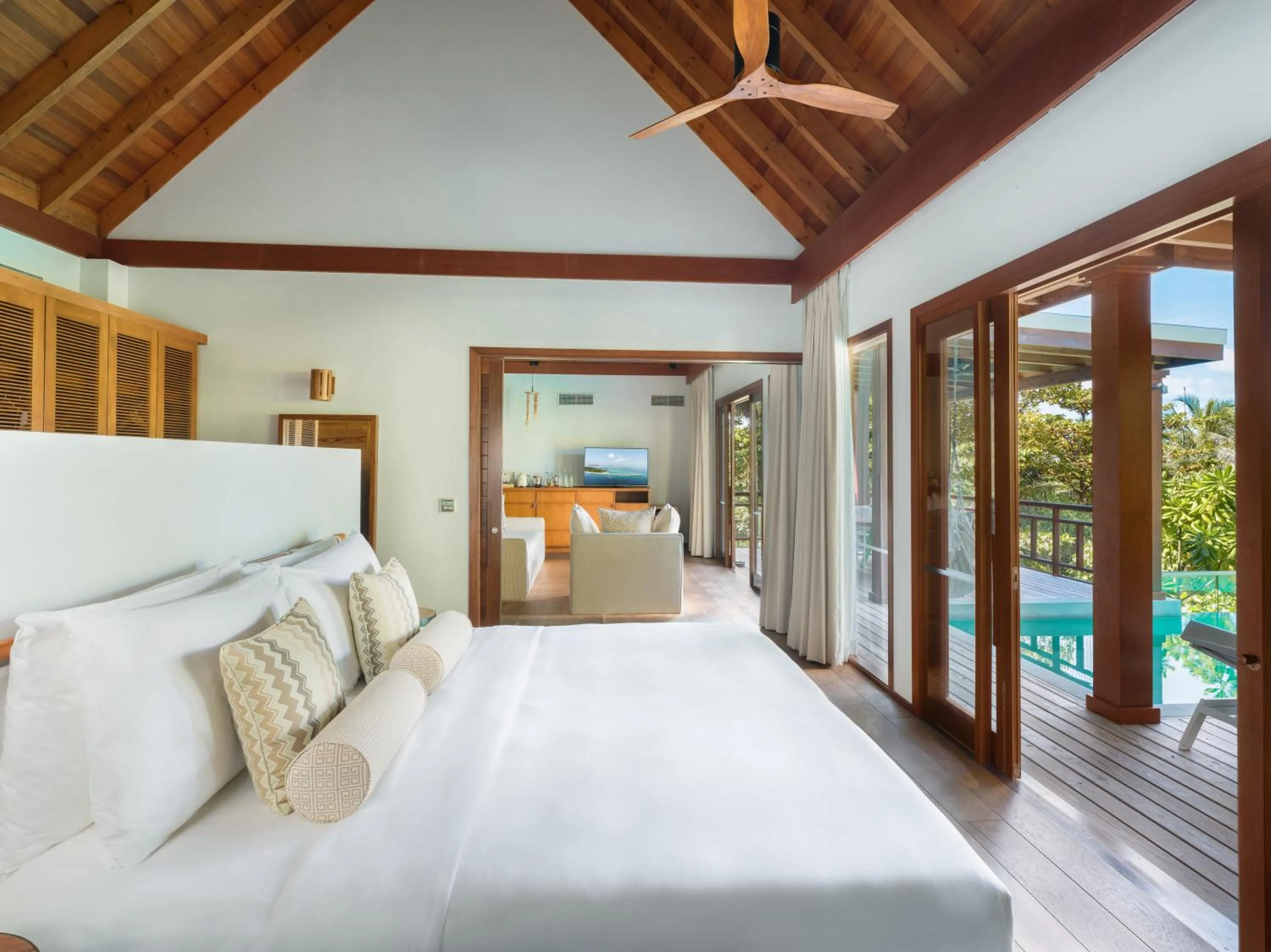 Bedroom, Bed in Amilla Maldives