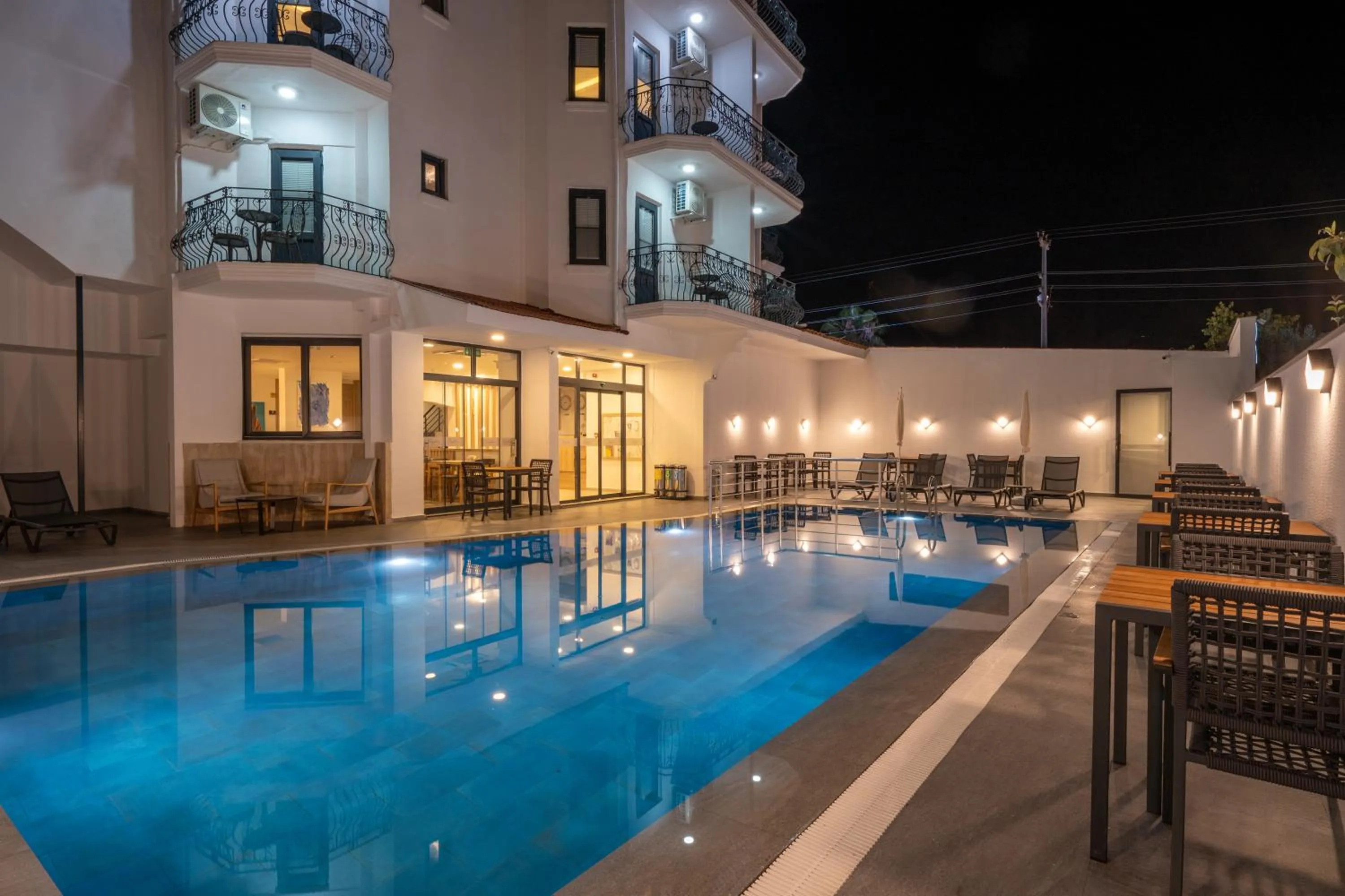 Property building in Skykhan Otel