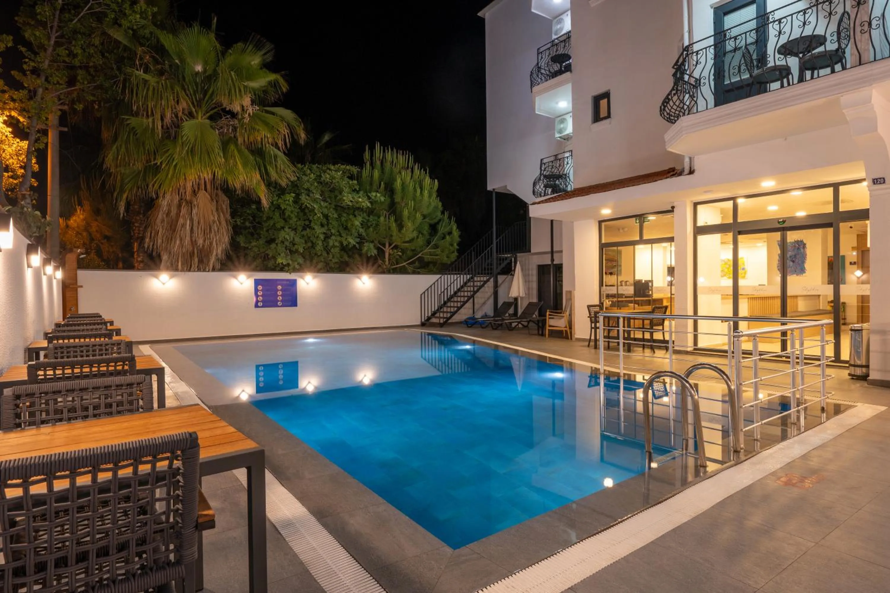 Property building in Skykhan Otel